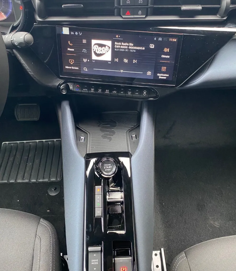 Zunanja slika - Alfa Romeo Junior - 1.2 E-DCT6 MHEV 136KM CORE - 9