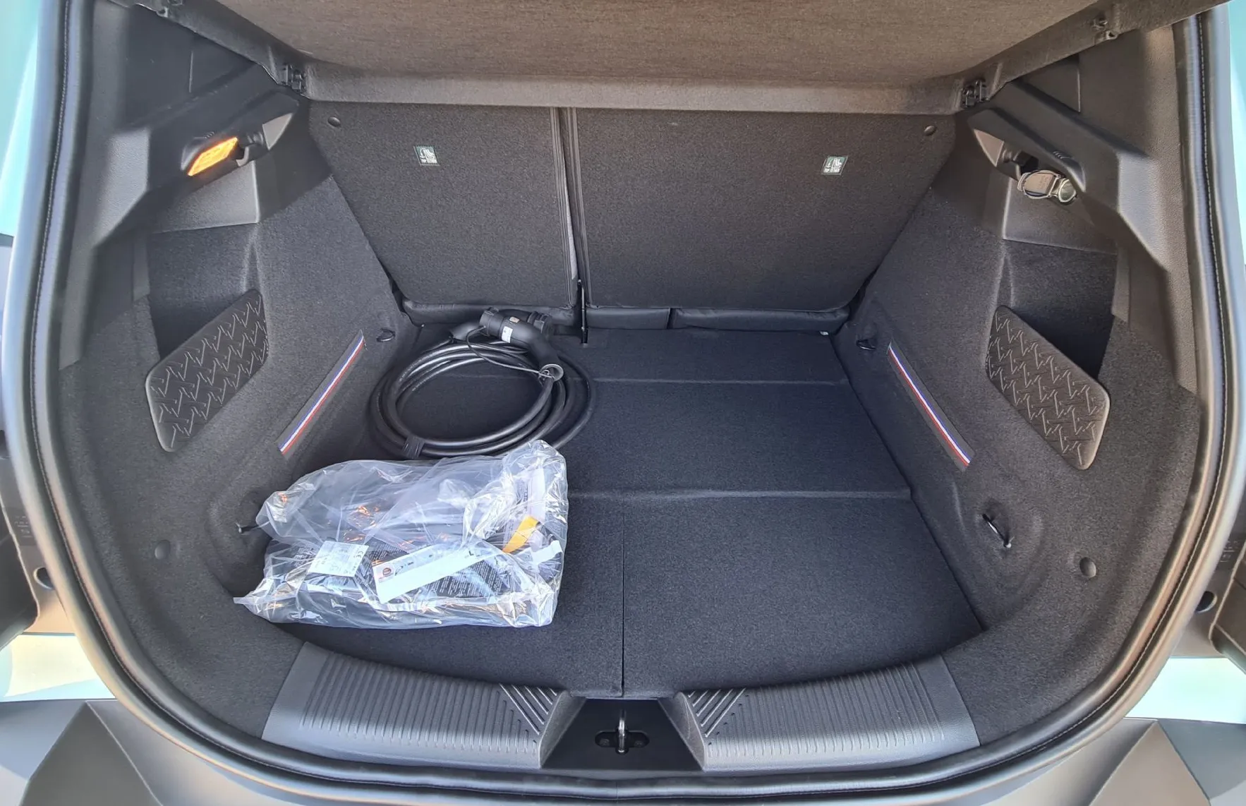 Zunanja slika - Renault 4 E-tech - techno EV52 Comfort range - 15
