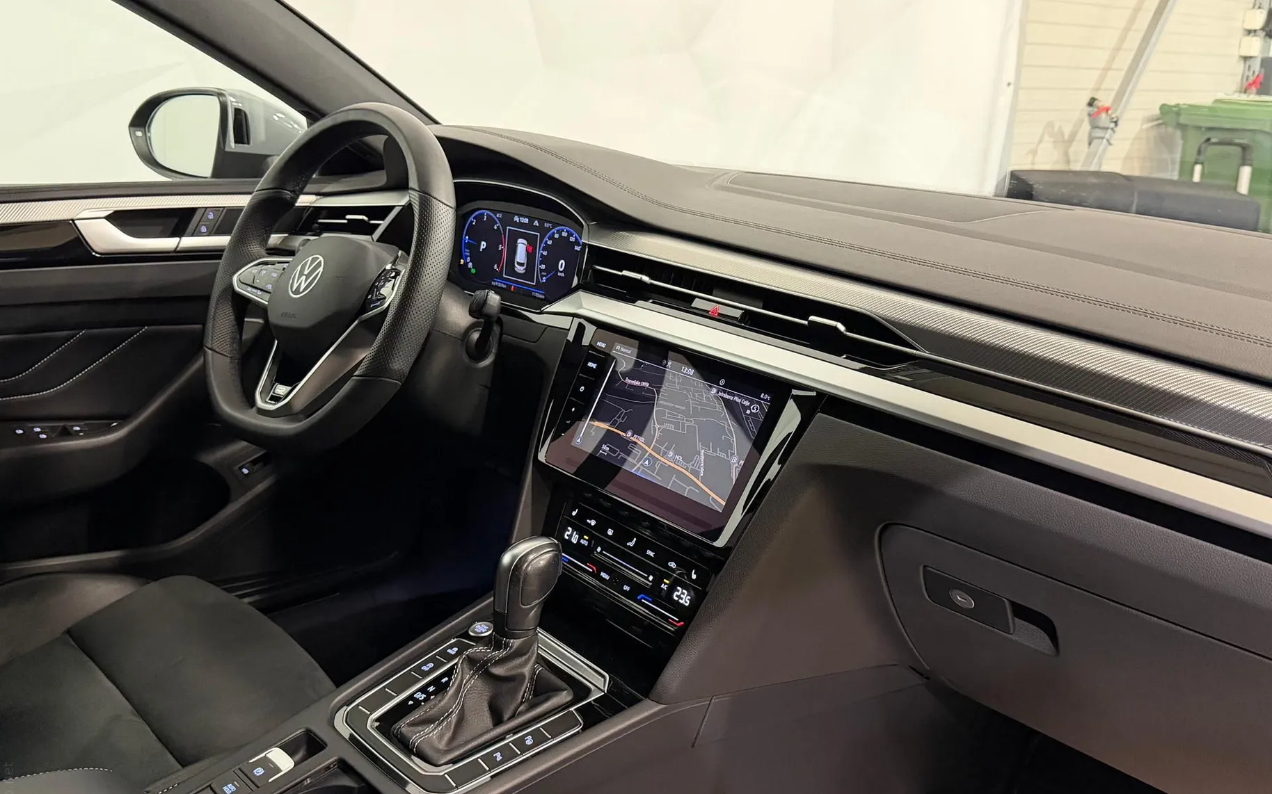 Notranja slika - VW Arteon Shooting Brake - 2.0 TDI-4MOTION-R-LINE-VIRTUAL-ACC-LED-KAMERA-NAVI - 10