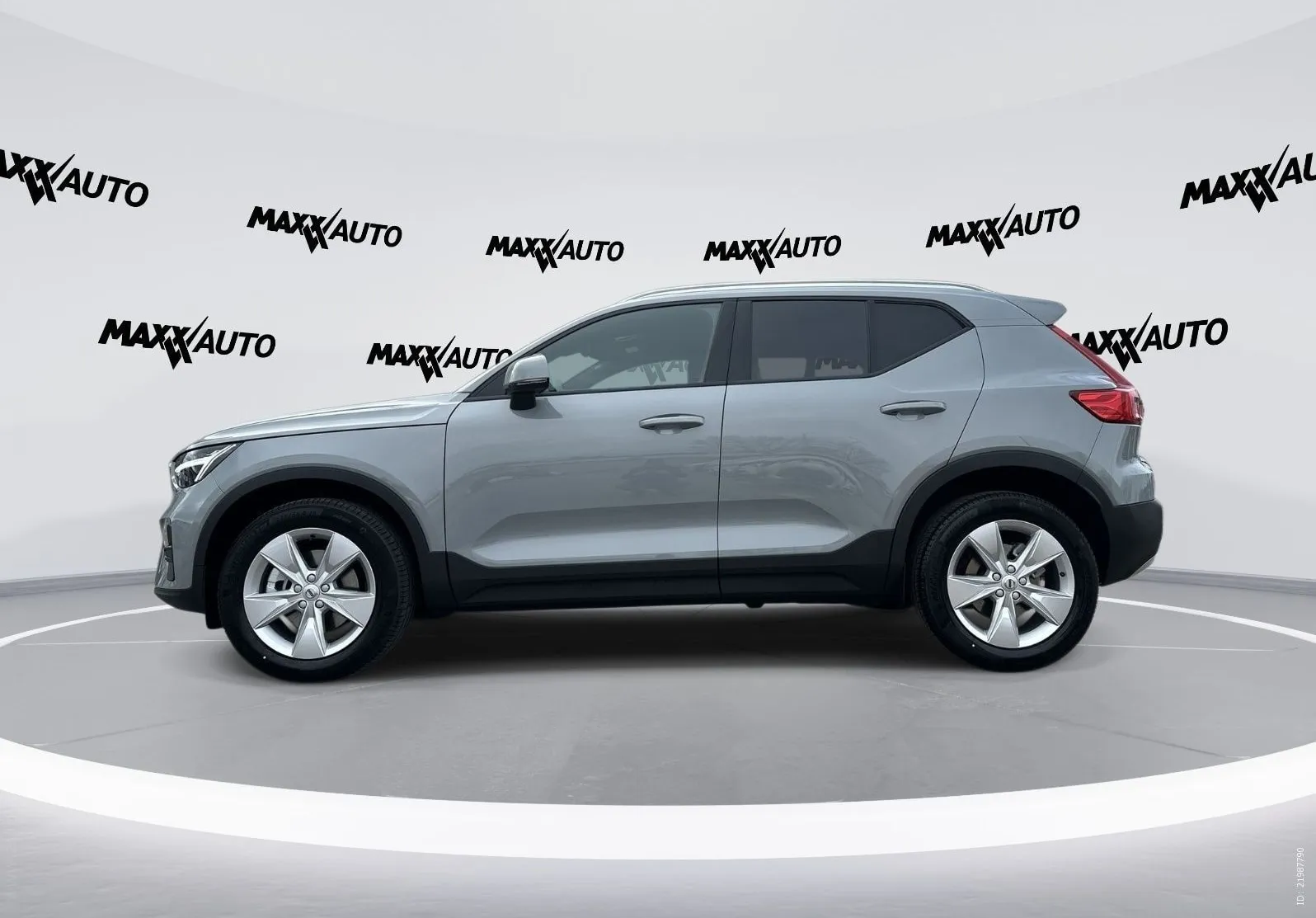 Notranja slika - Volvo XC40 - B3 P Core AT DCT 3 leta garancija+3 servisi... - 8