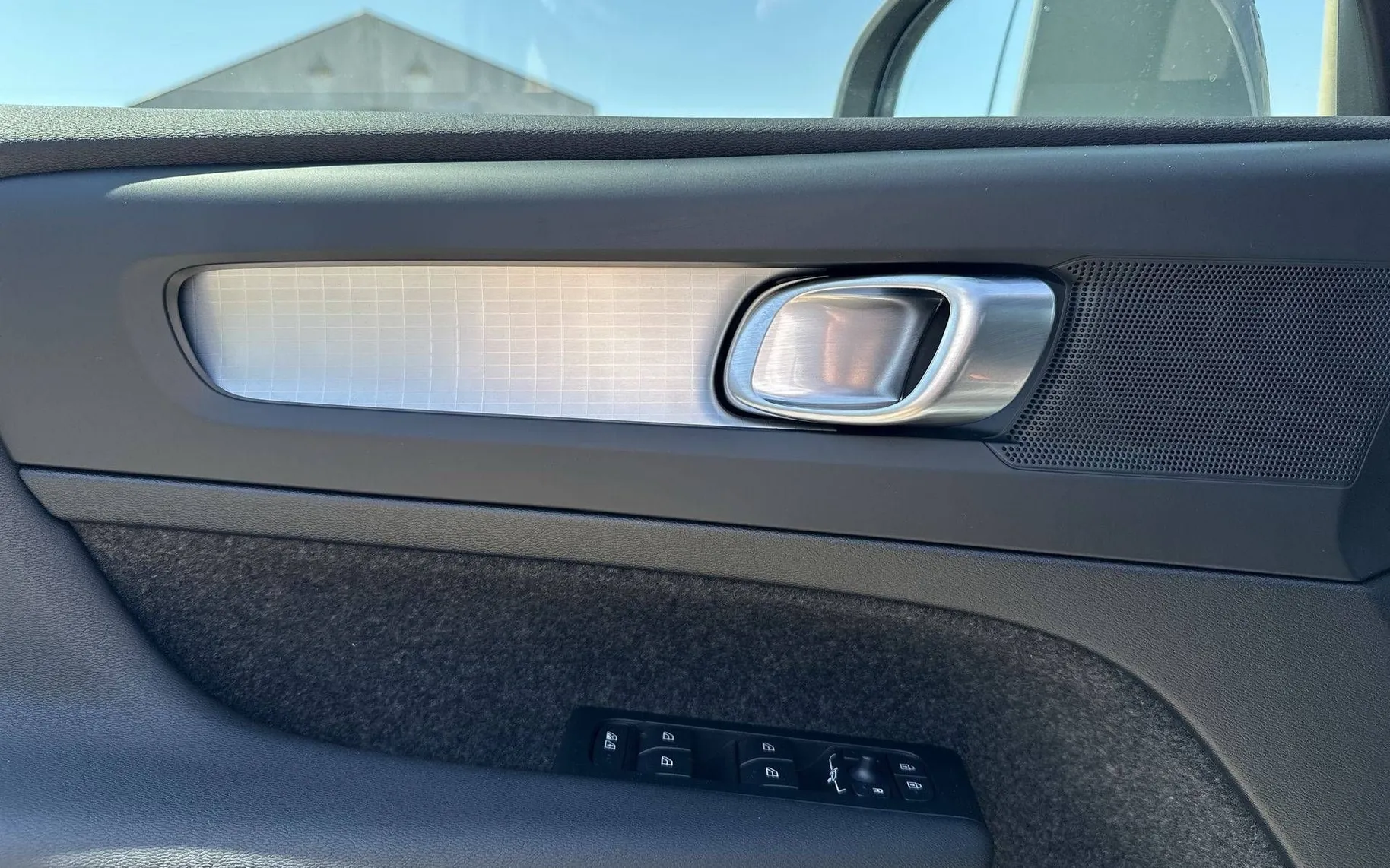 Notranja slika - Volvo XC40 - B3P Core Avt - 13