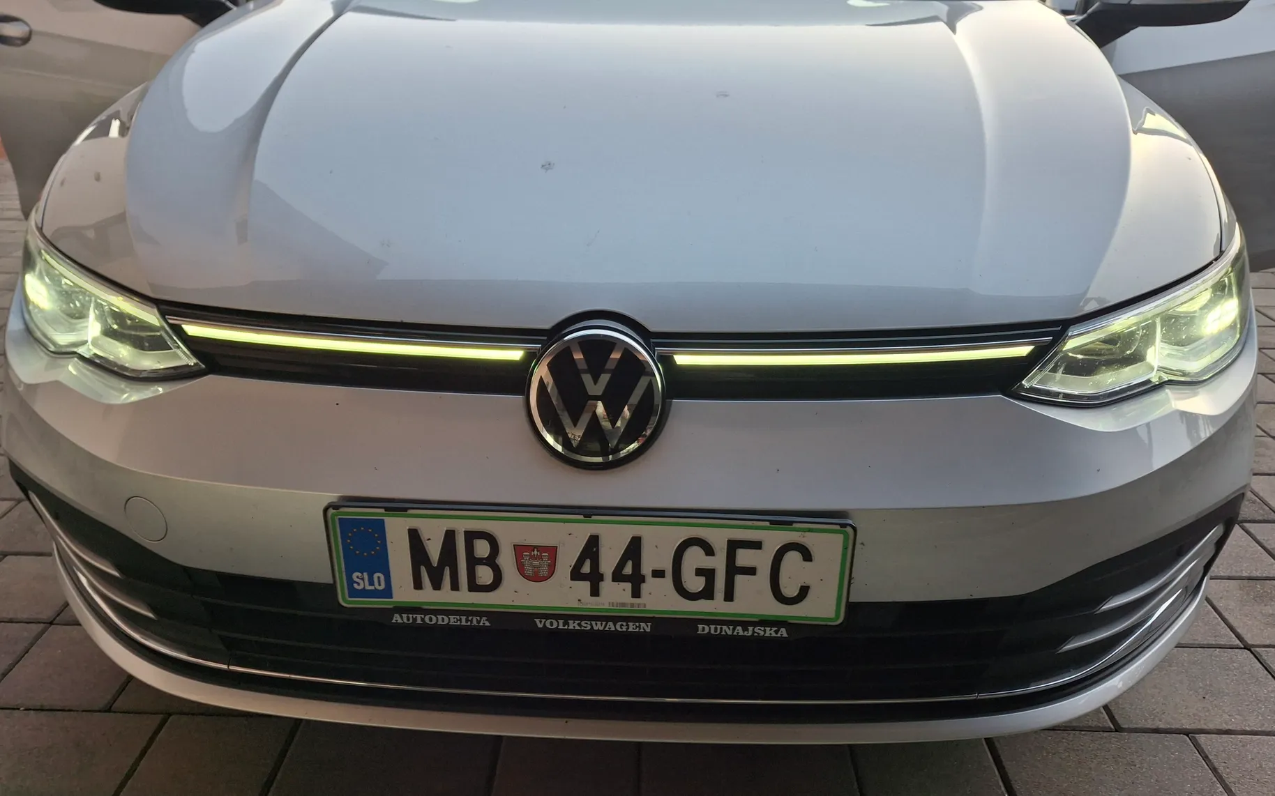 Zunanja slika - Volkswagen Golf - style 1,5 etsi - 3