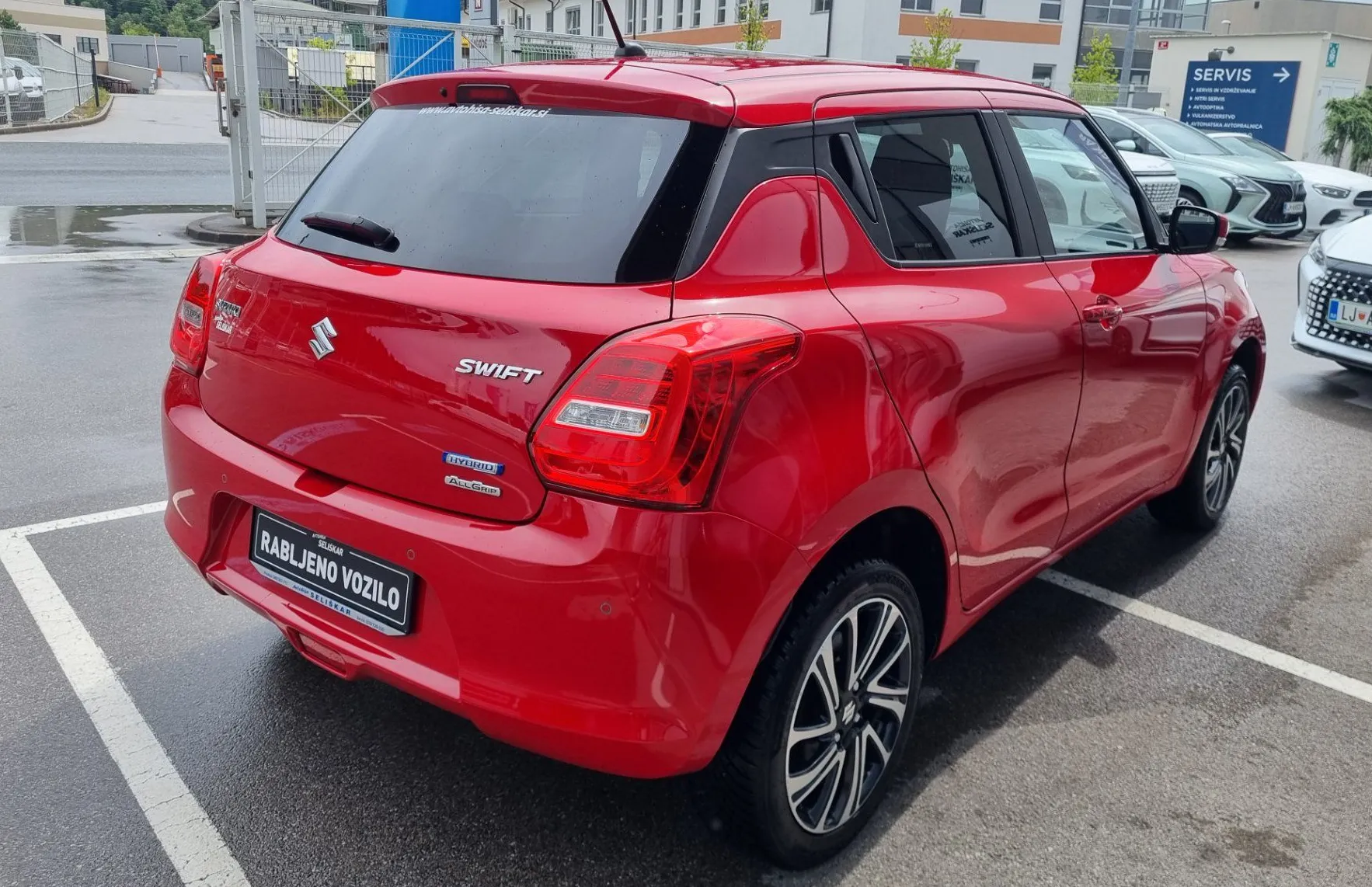 Zunanja slika - Suzuki Swift - 1.2 MHEV 4X4 - ODLIČNO OHRANJEN - AKCIJSKA CENA - 8