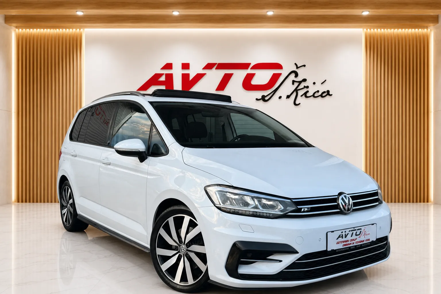 Zunanja slika - VW Touran - 2.0 TDI-R-LINE-BI-XENON-LED-PANORAMA-NAVI-PDC-... - 2