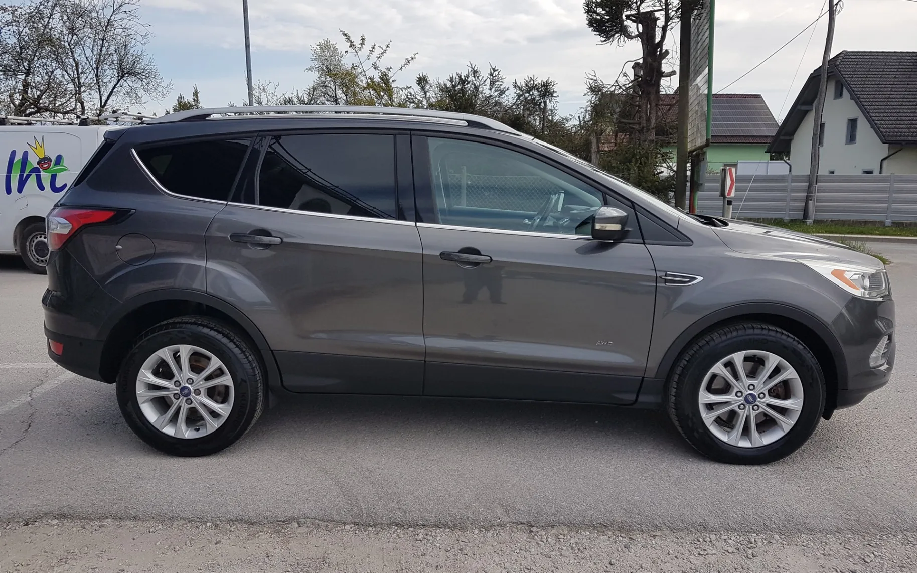 Zunanja slika - Ford Kuga - 4x4 2,0 TDCi Titanium Powershift - 5