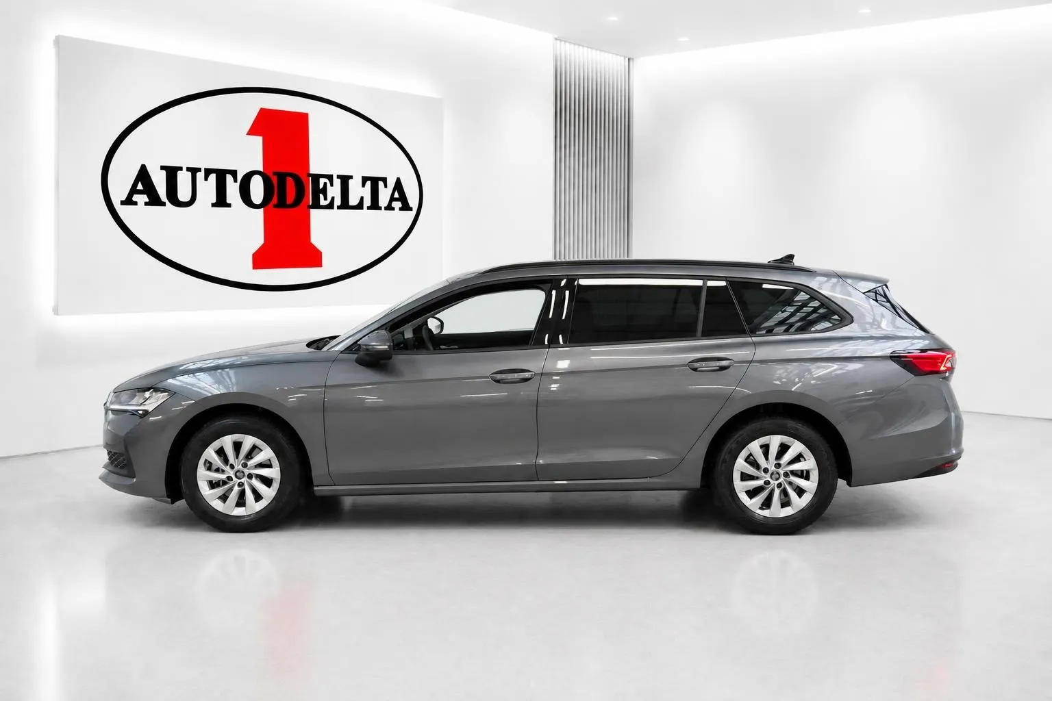 Zunanja slika - Škoda Superb - Combi 2.0 TDI DSG Essence - 3