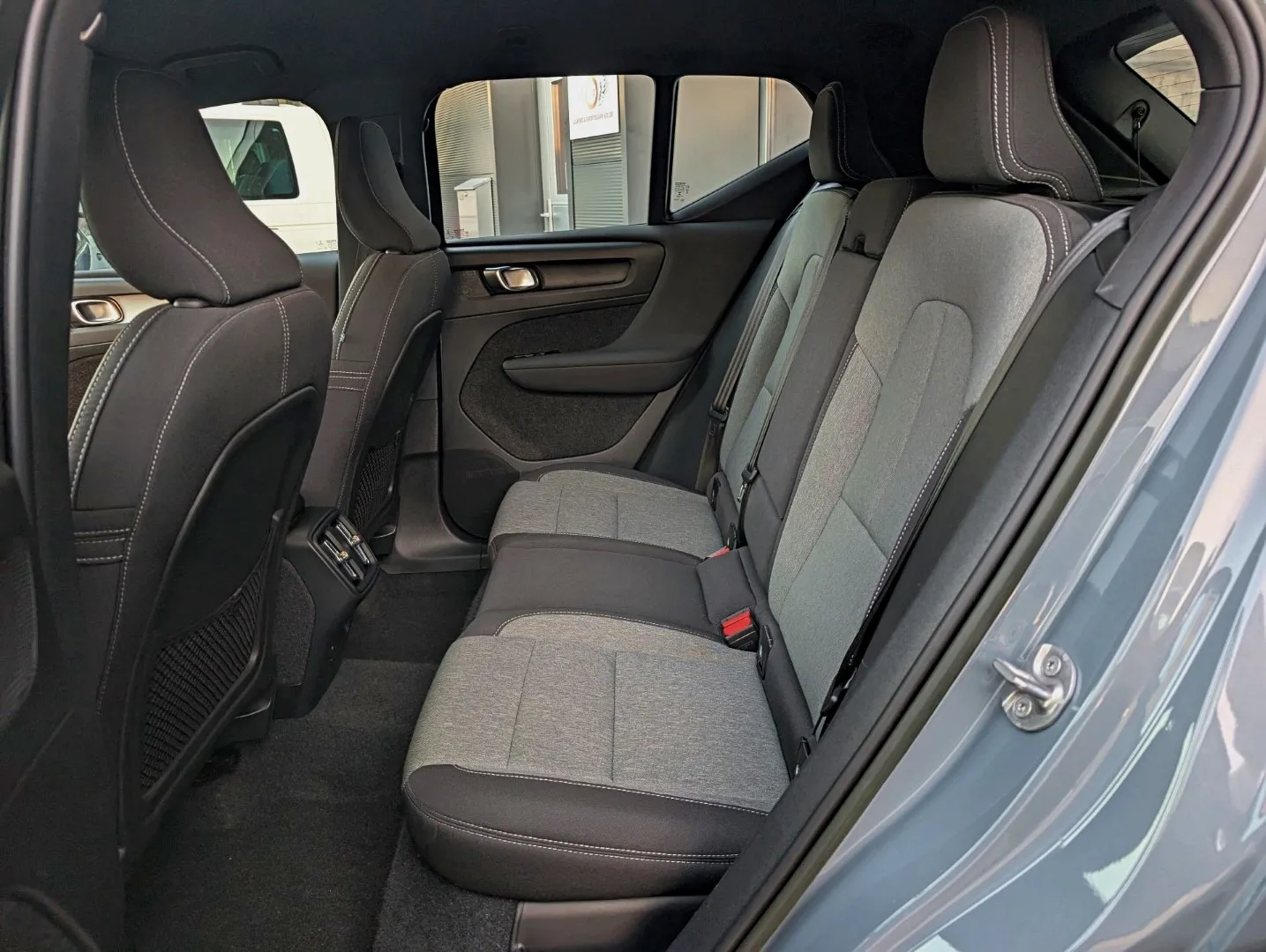 Zunanja slika - Volvo XC40 - 2.0 B3 aut. LED|Kamera|Navi|2xPDC|Keyless - 10