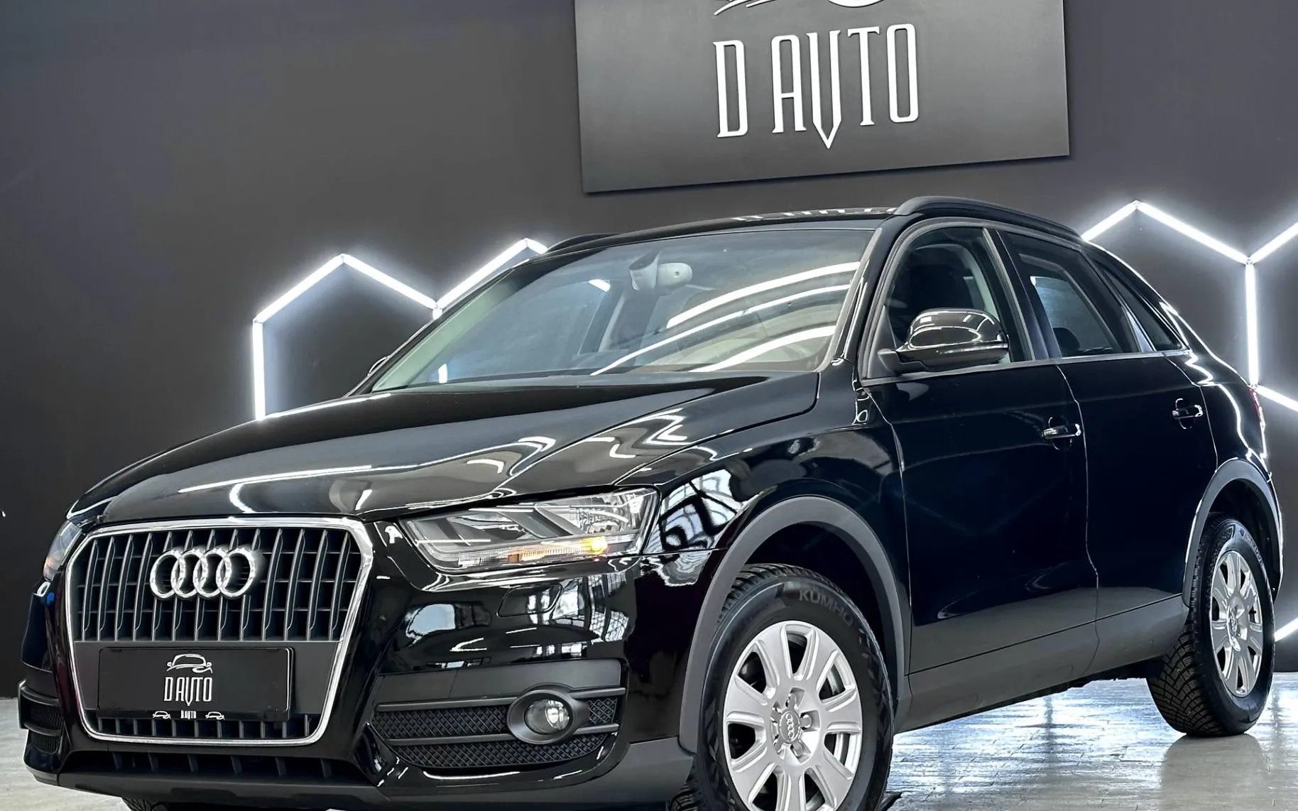 Zunanja slika - Audi Q3 - 1.4 TFSI 110  150  ODLIČEN - 1