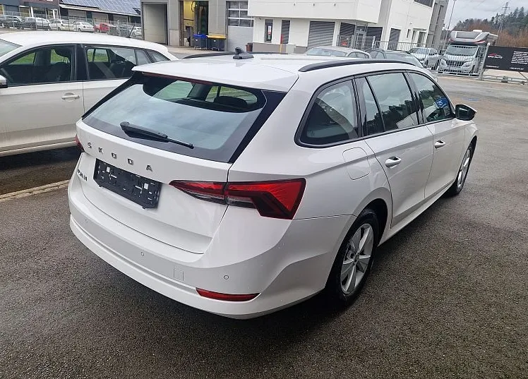Zunanja slika - Škoda Octavia - Combi 2.0 TDI Ambition - 3