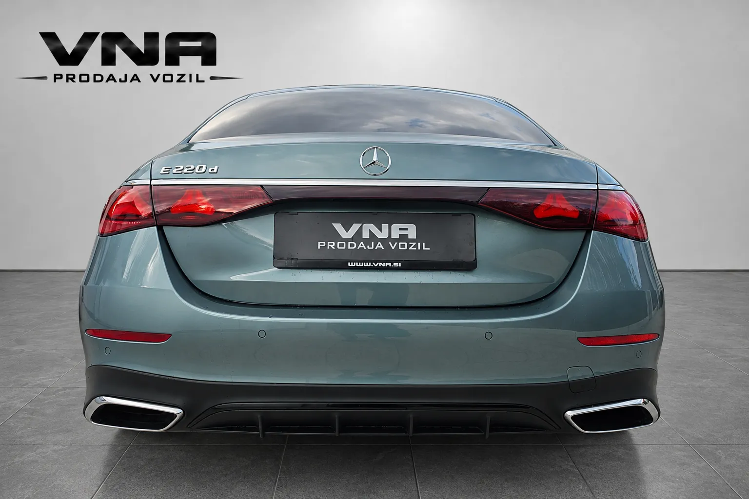 Zunanja slika - Mercedes-Benz E-Razred - E 220 d AMG Line |VIRTUAL|WEBASTO|KLJUKA|RADAR|A19 - 5