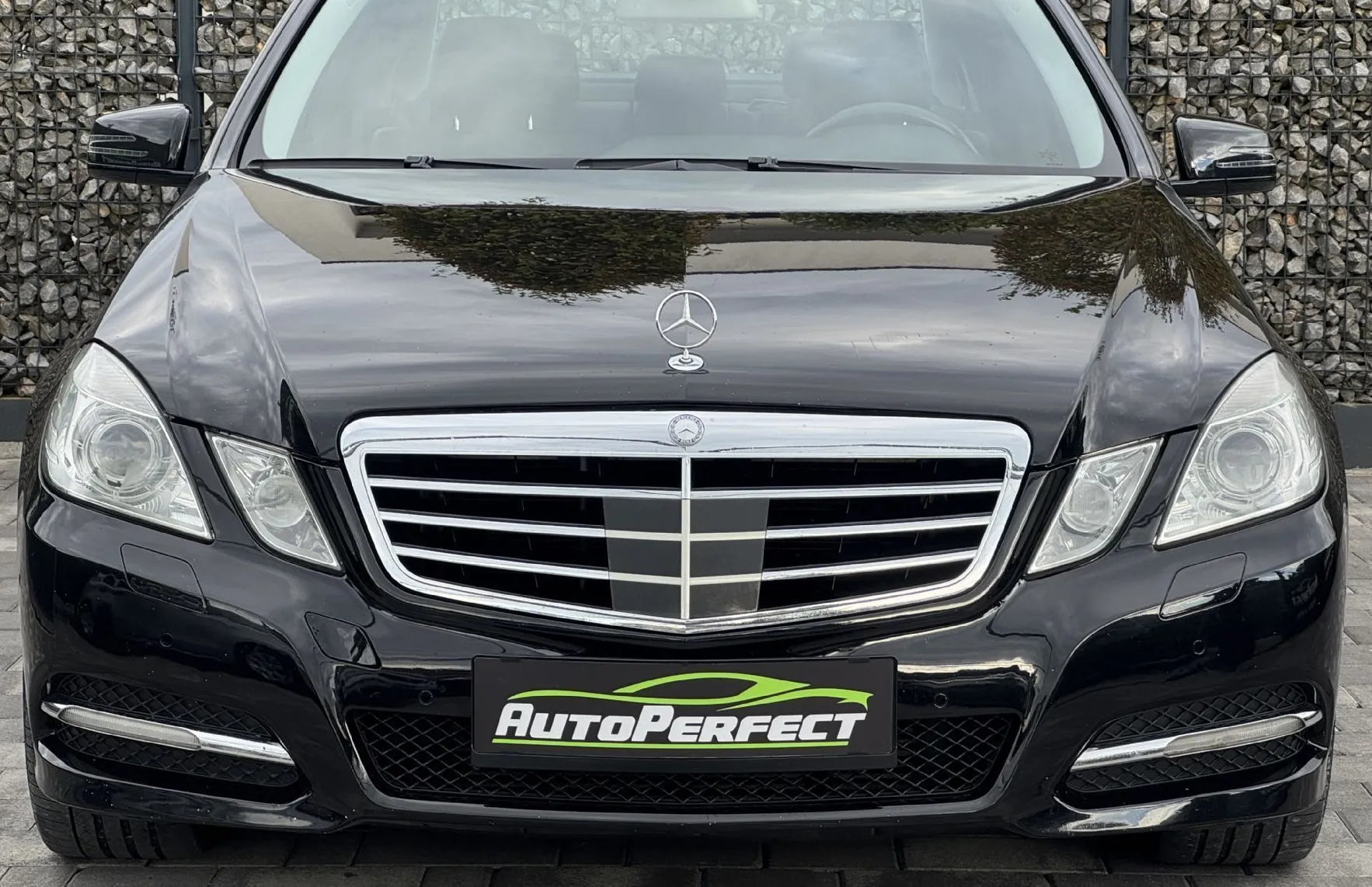 Zunanja slika - Mercedes-Benz E-Razred - E 220 CDI AVANTGARDE AVT GR SED NAVI PDC ACC - 2