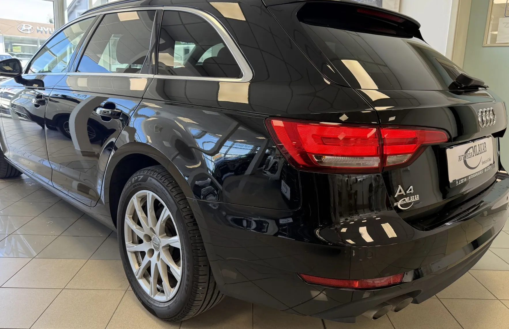 Zunanja slika - Audi A4 - Avant 2.0 TDI ultra Sport S tronic 140 KW - 4