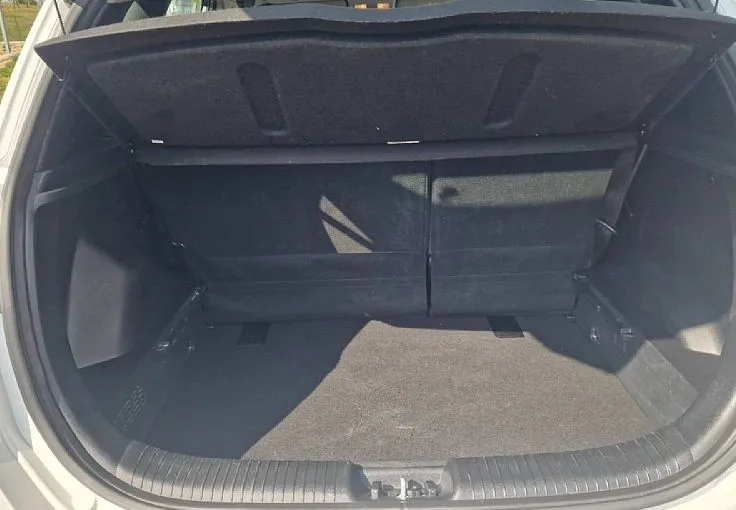 Zunanja slika - Hyundai ix20 - 1.4 CRDI COMFORT SAMO 118450 KM - 7
