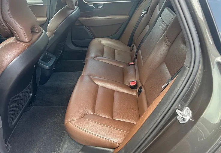 Zunanja slika - Volvo S90 - D3 Momentum Avt. - 10
