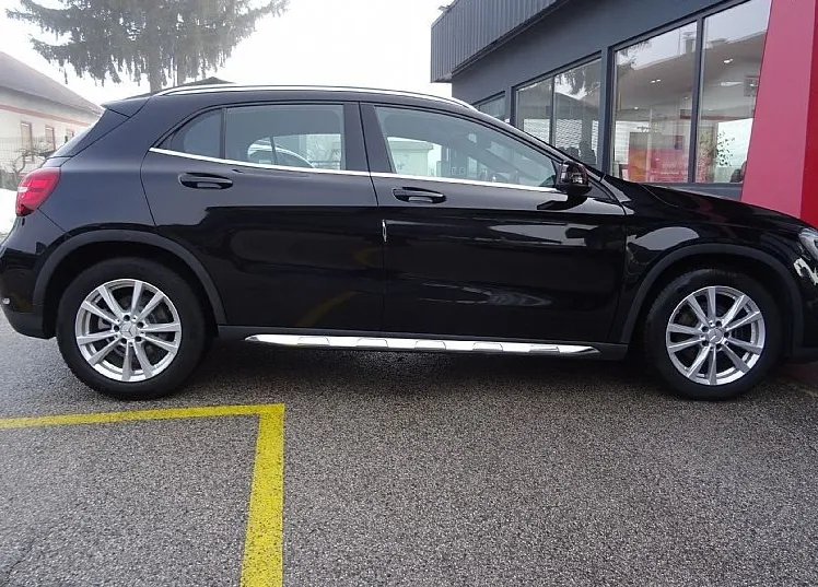 Zunanja slika - Mercedes-Benz GLA-Razred - GLA 200 7G 156KM - KOT NOV - GRETJE SEDEŽEV - - 3