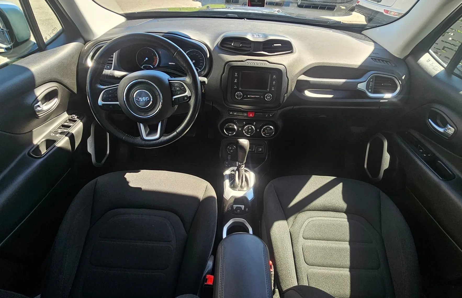 Zunanja slika - Jeep Renegade - AWD 2.0 MultiJet Limited Avt.-Le 99.000km- ODLIČEN - 4