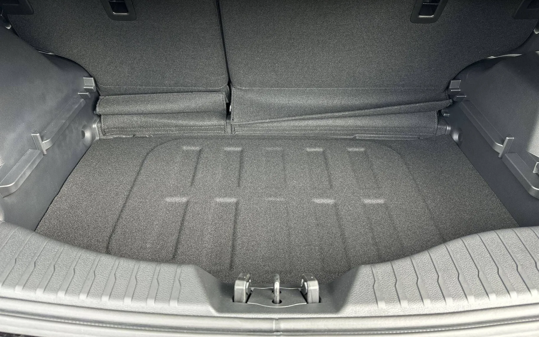 Notranja slika - SsangYong Tivoli - 1.5 T-GDi Fresh 2WD M T... - 19