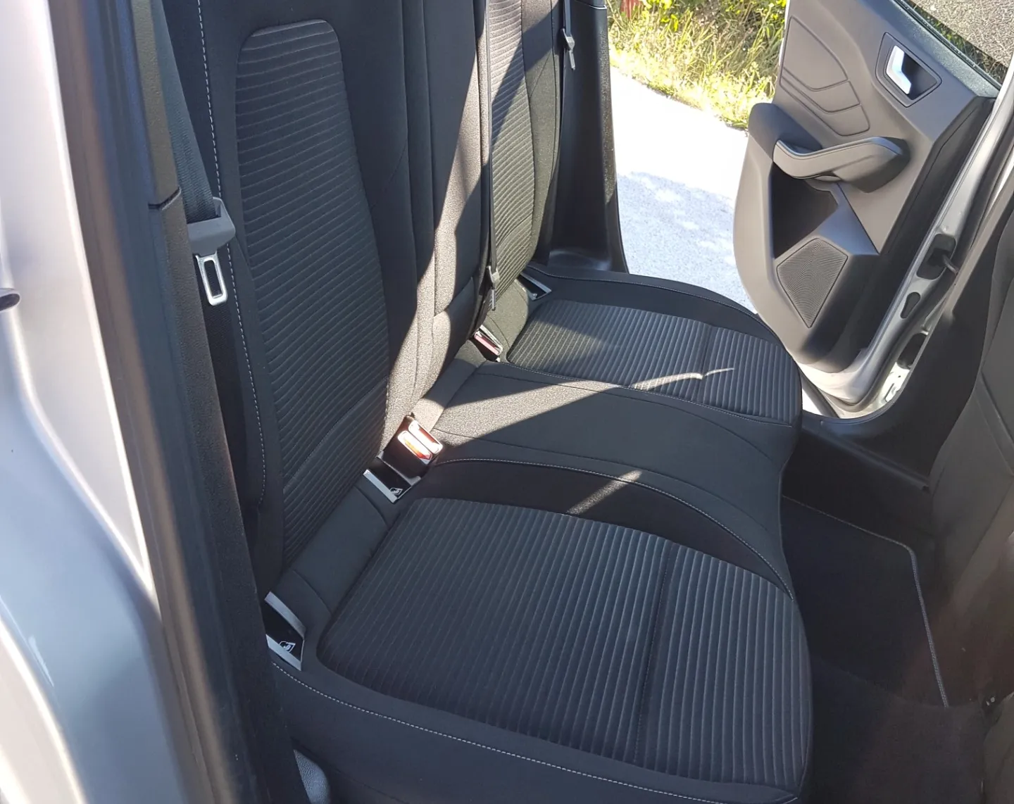 Zunanja slika - Ford Focus - Karavan 1.0 EcoBoost mHEV Titanium - 12
