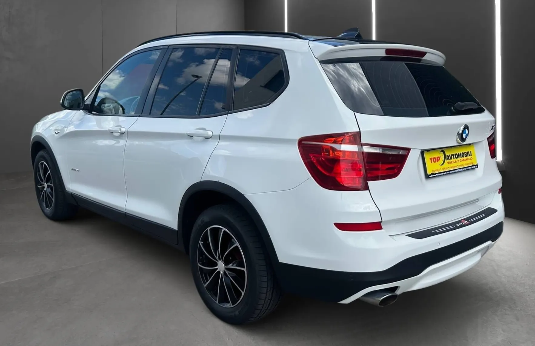Zunanja slika - BMW X3 - serija :  xDrive 20d AUT. XENON NAVI PDC REDNO SERVISIR.. - 5