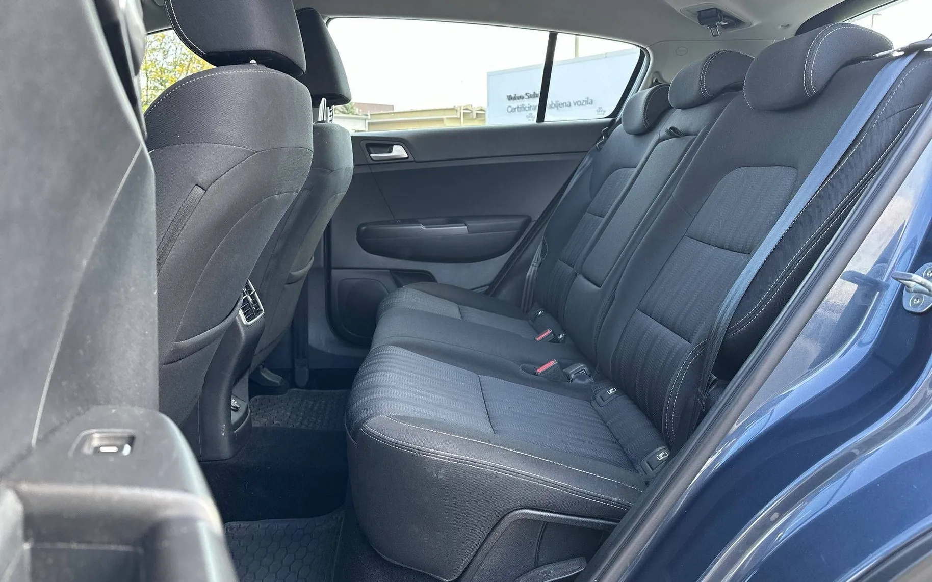 Notranja slika - KIA Sportage - 1.6 GDI LX Active ISG - 11