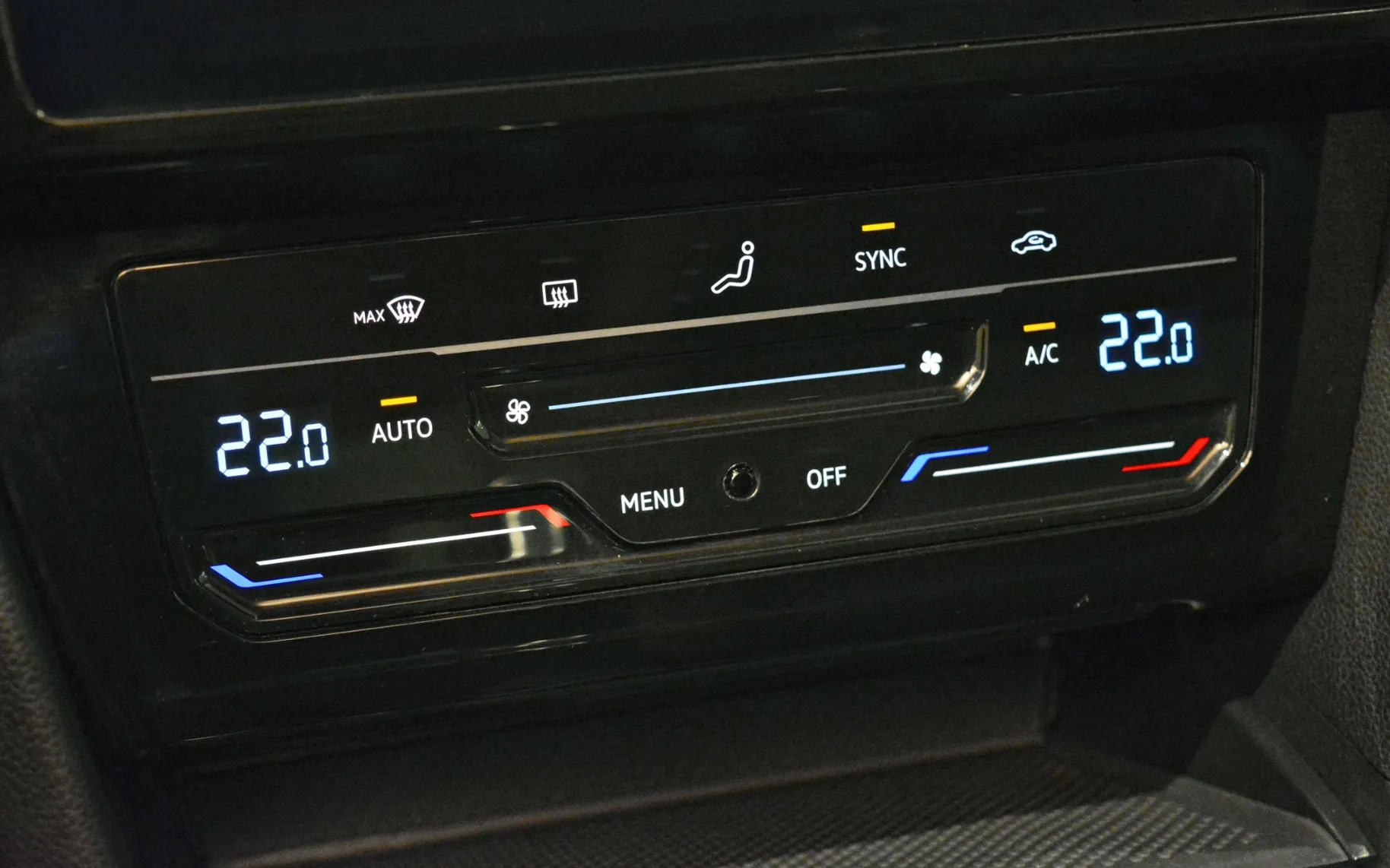 Zunanja slika - Volkswagen Passat - 1.5TSI Business DSG LED-KLJUKA-ACC-KAMERA-REZ.KOLO - 13