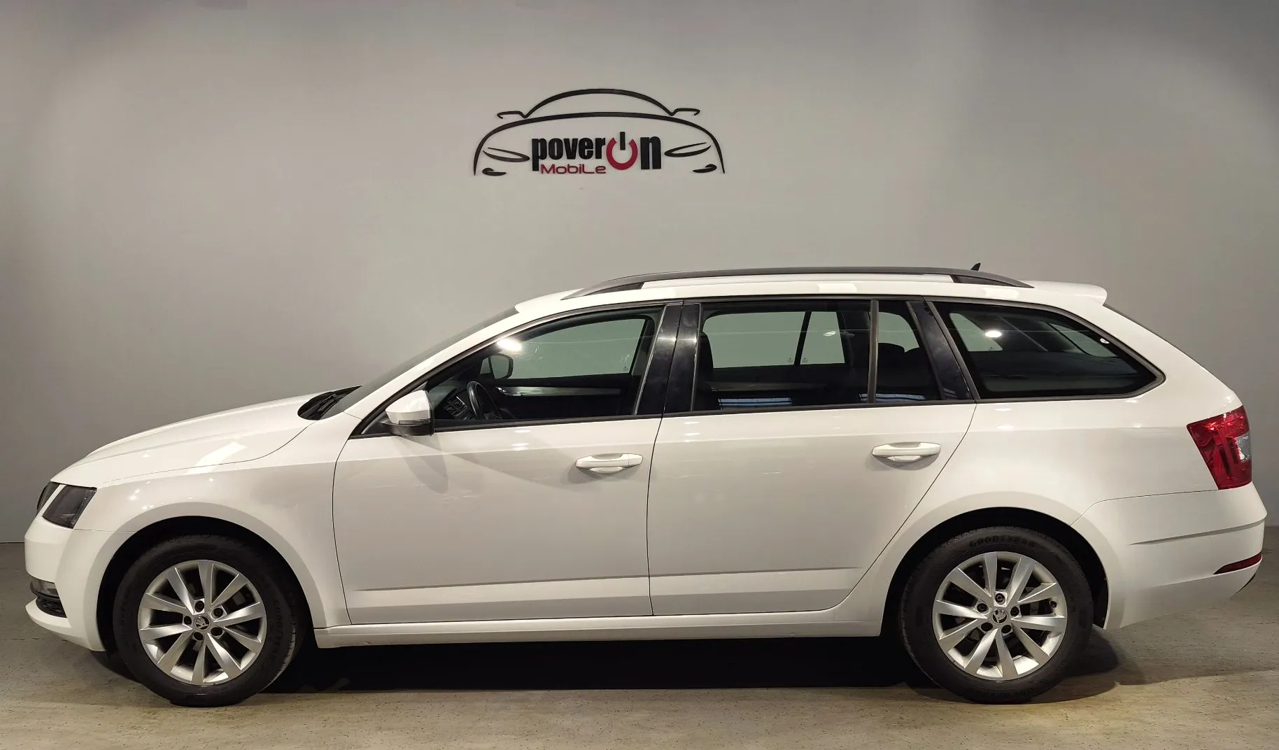 Zunanja slika - Škoda Octavia - Combi 1,6 TDI Ambition - 2
