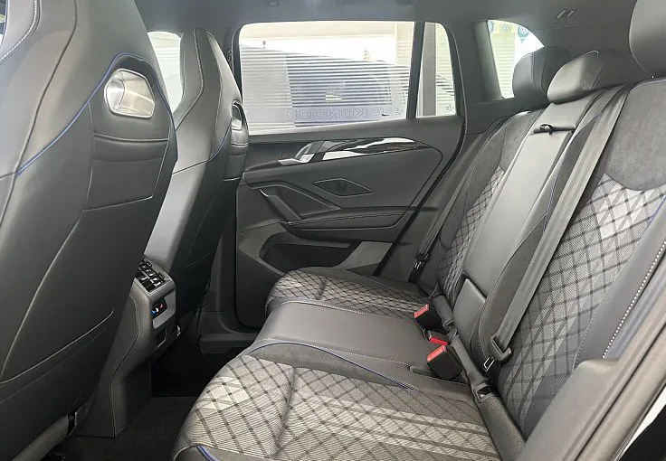 Zunanja slika - Volkswagen Tiguan - R-Line 4JOY 2.0 TDI DSG - BLACK STYLE - 10