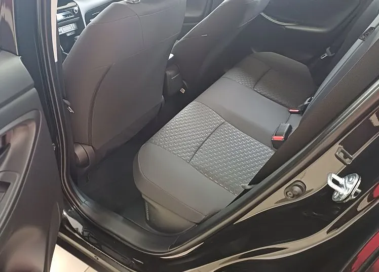 Zunanja slika - Toyota Yaris Cross - 1.5 VVT-i hibrid Cool 85kW - 6