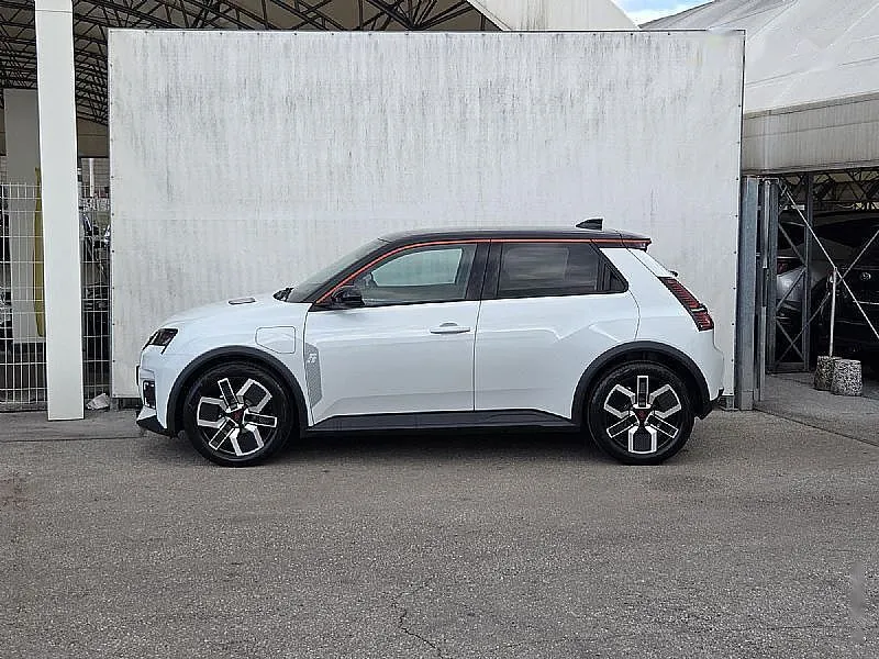 Zunanja slika - Renault 5 E-Tech Electric - Techno EV52 110kW + Platišča Chrono  18r - 7