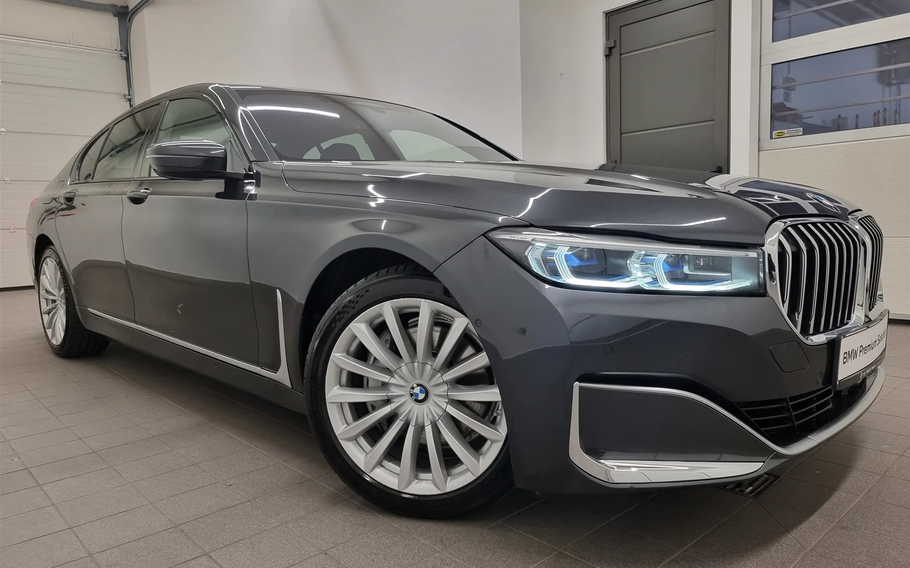 Zunanja slika - BMW Serija 7 - 730d xDrive - 8