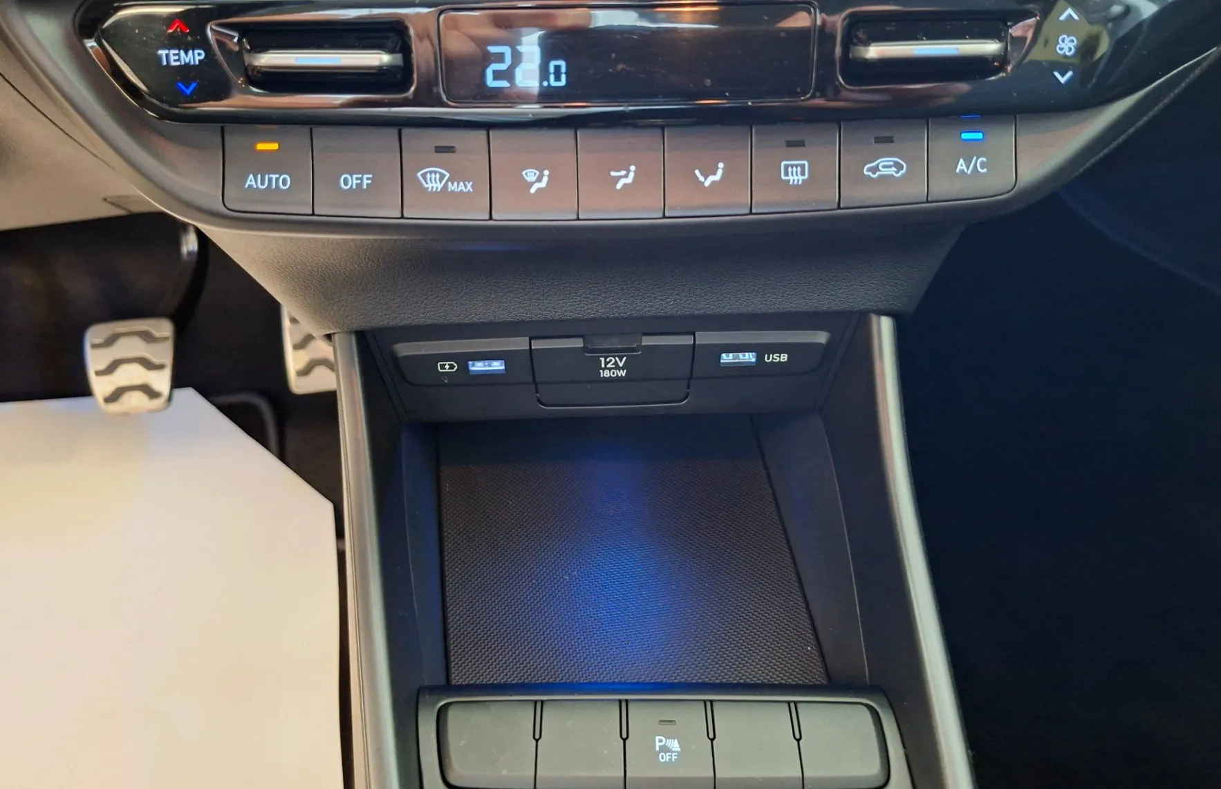 Zunanja slika - Hyundai Bayon - 1.2 MPI Comfort-1.LAST-SLO-LED-KAMERA-PDC-ODLIČEN- - 10