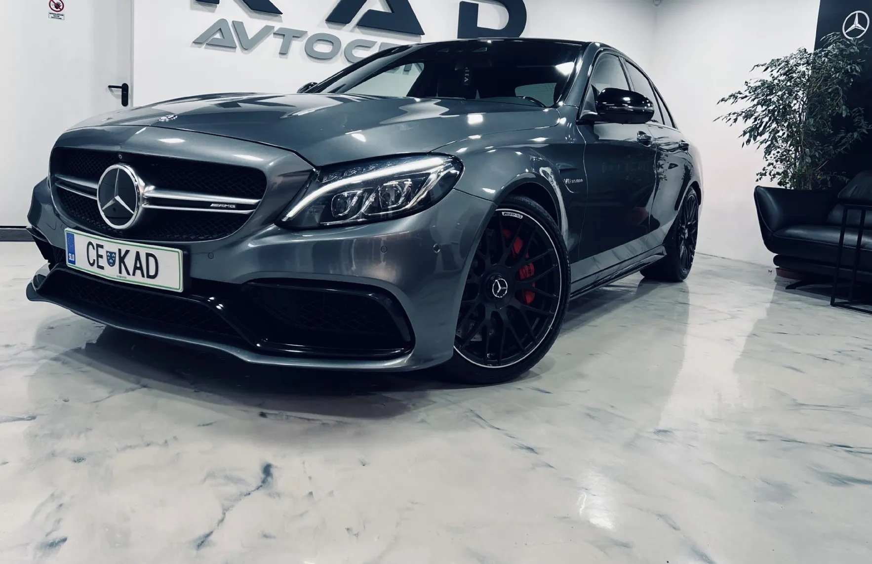 Zunanja slika - Mercedes-Benz C-Razred - C 63 S AMG Avt. V8 - 1