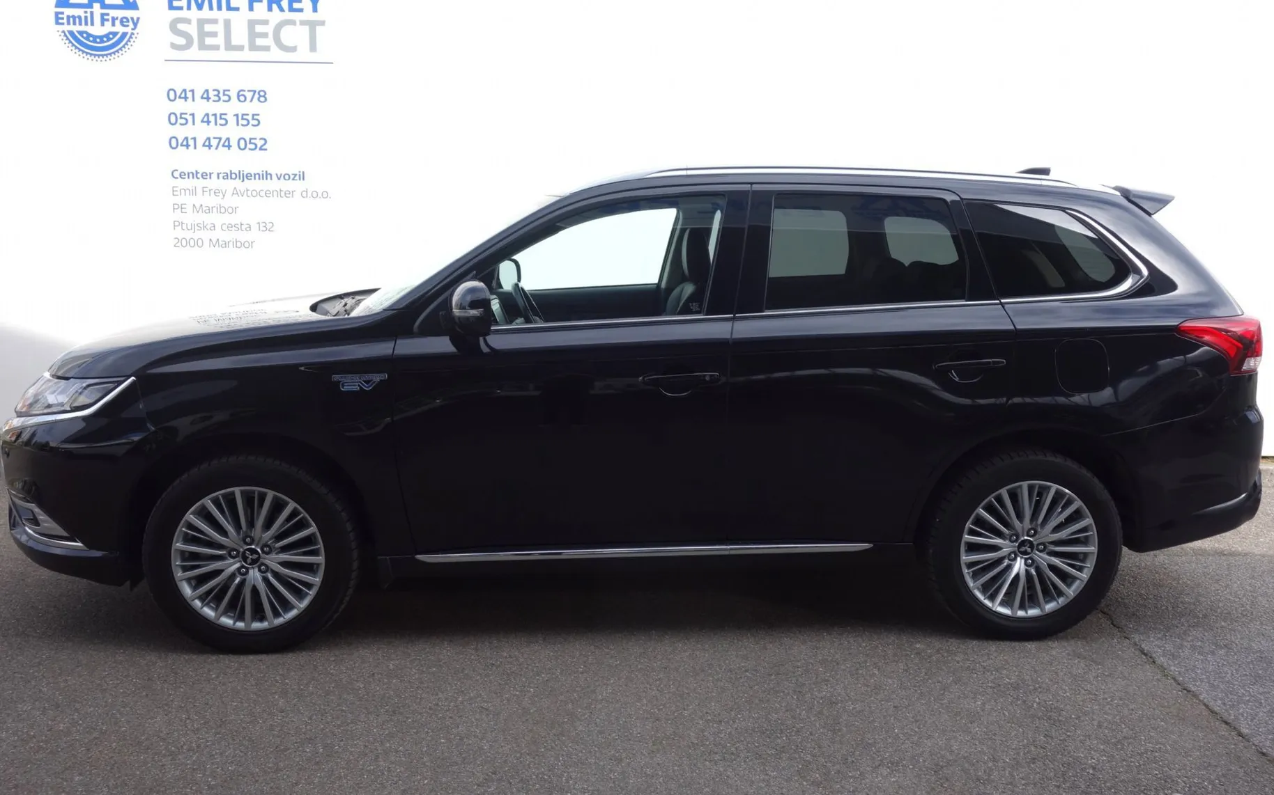 Zunanja slika - Mitsubishi Outlander - PHEV 2.4 MIVEC Twin Motor INSTYLE+ - 2