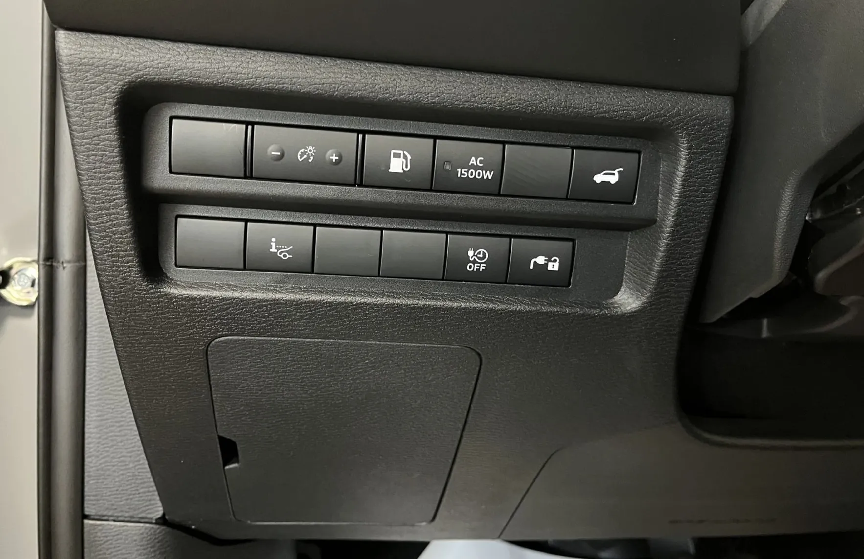 Zunanja slika - Mitsubishi Outlander - 2.4 PHEV Intense Auto - 7.000 EUR AKCIJA - - 15