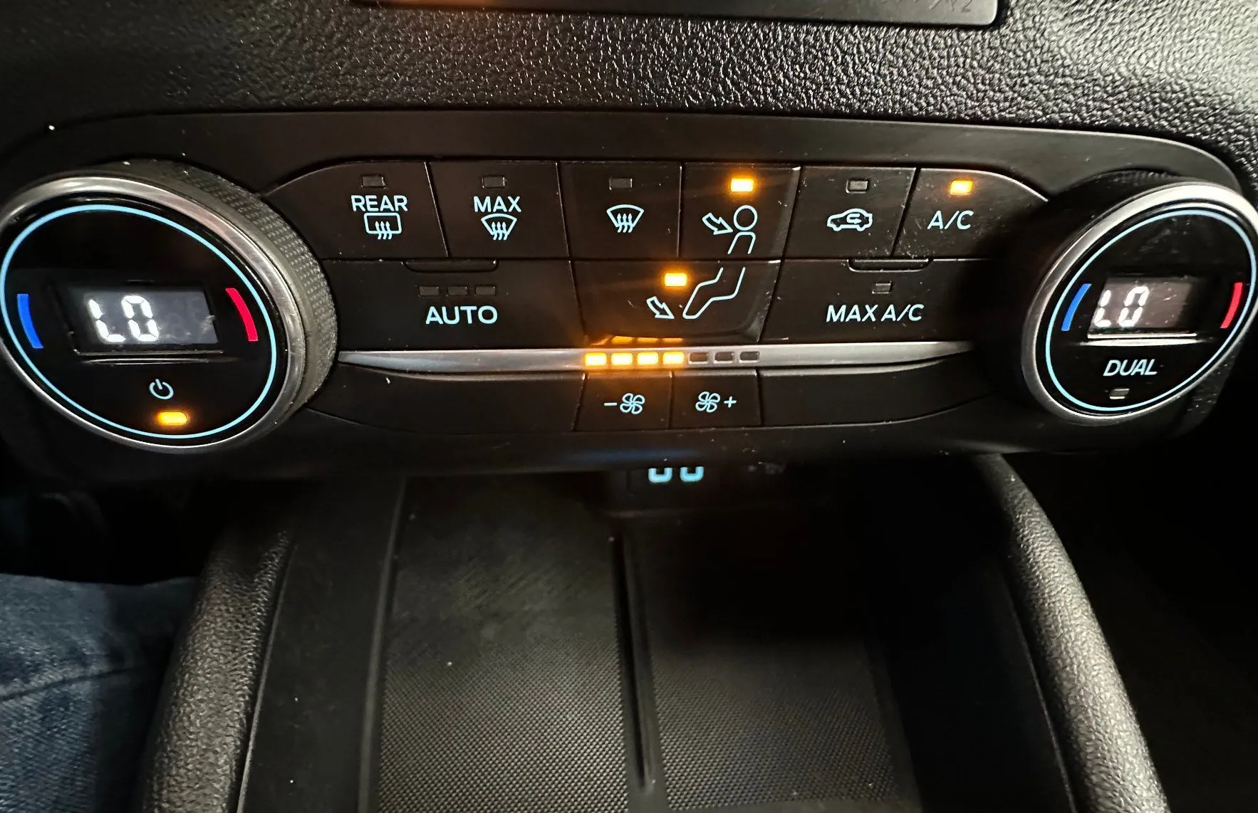 Zunanja slika - Ford Kuga - 1.5 EcoBlue ST-Line.KAMERA.NAVI.Športno podvozje - 19