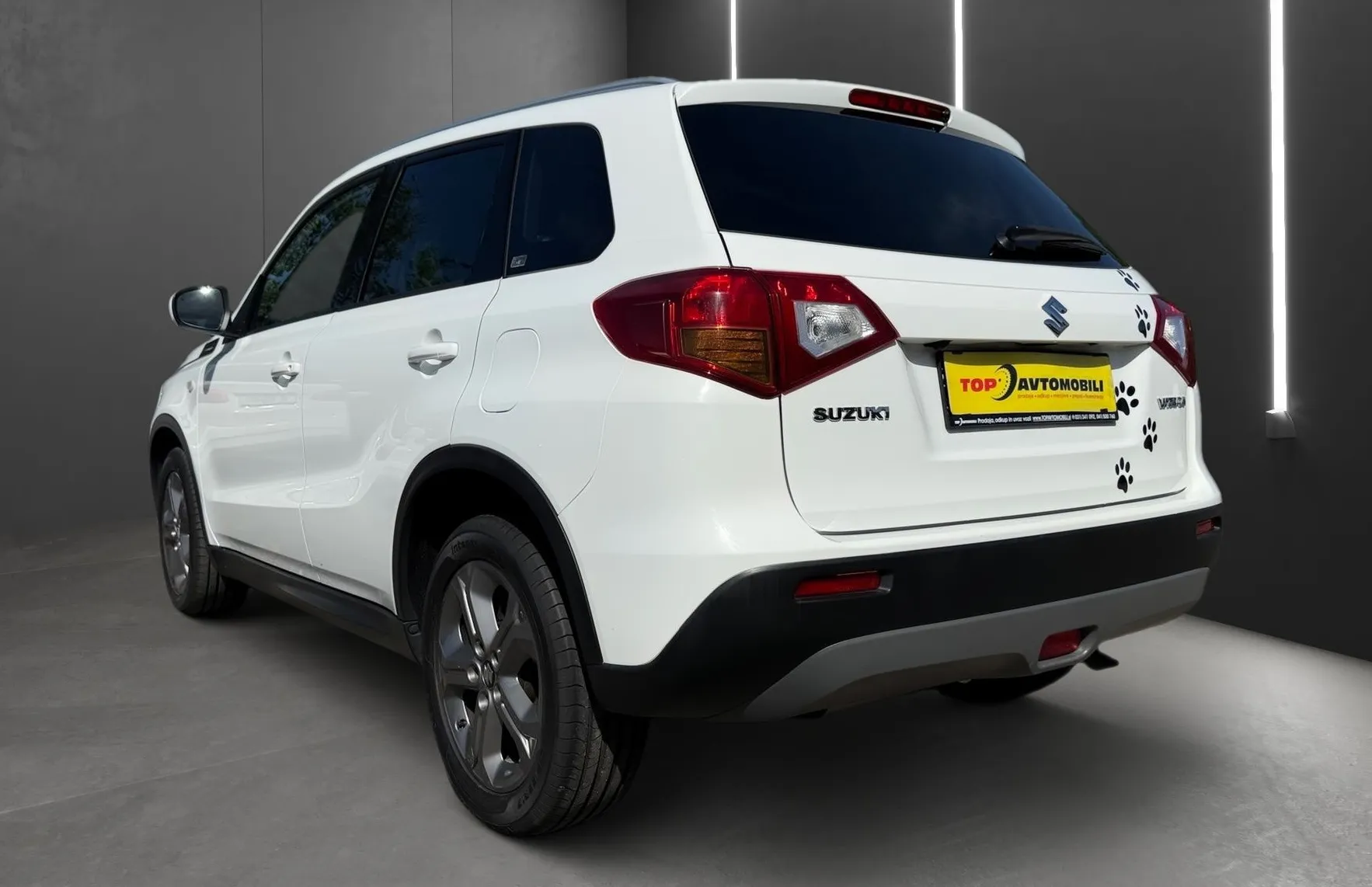 Zunanja slika - Suzuki Vitara - 1.6 TD NAVI PDC TEMPOMAT KAMERA BREZ POLOGA TOP - 3