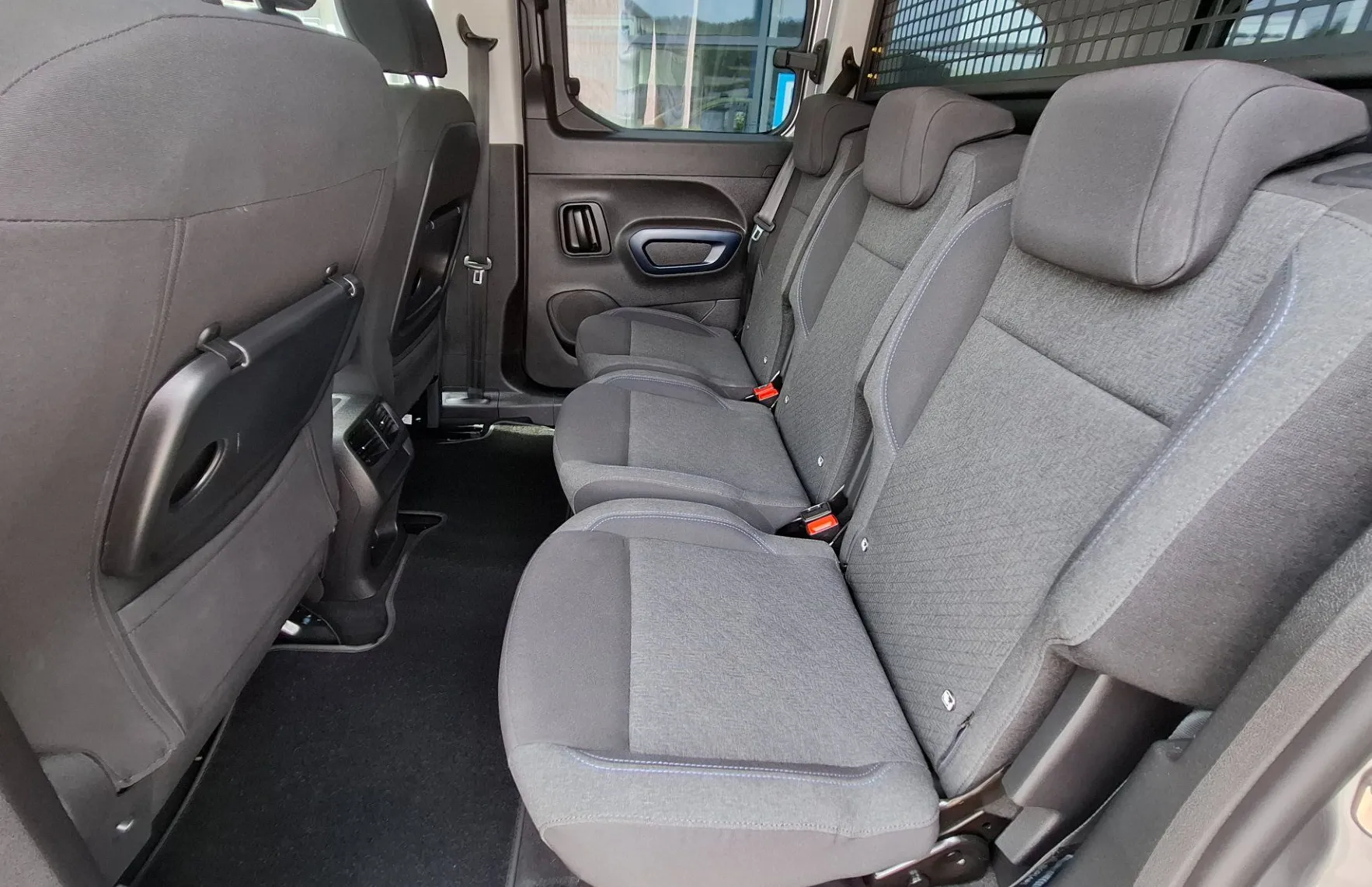 Zunanja slika - Peugeot -  Rifter 1.2 PURETECH ALLURE N1  - 10