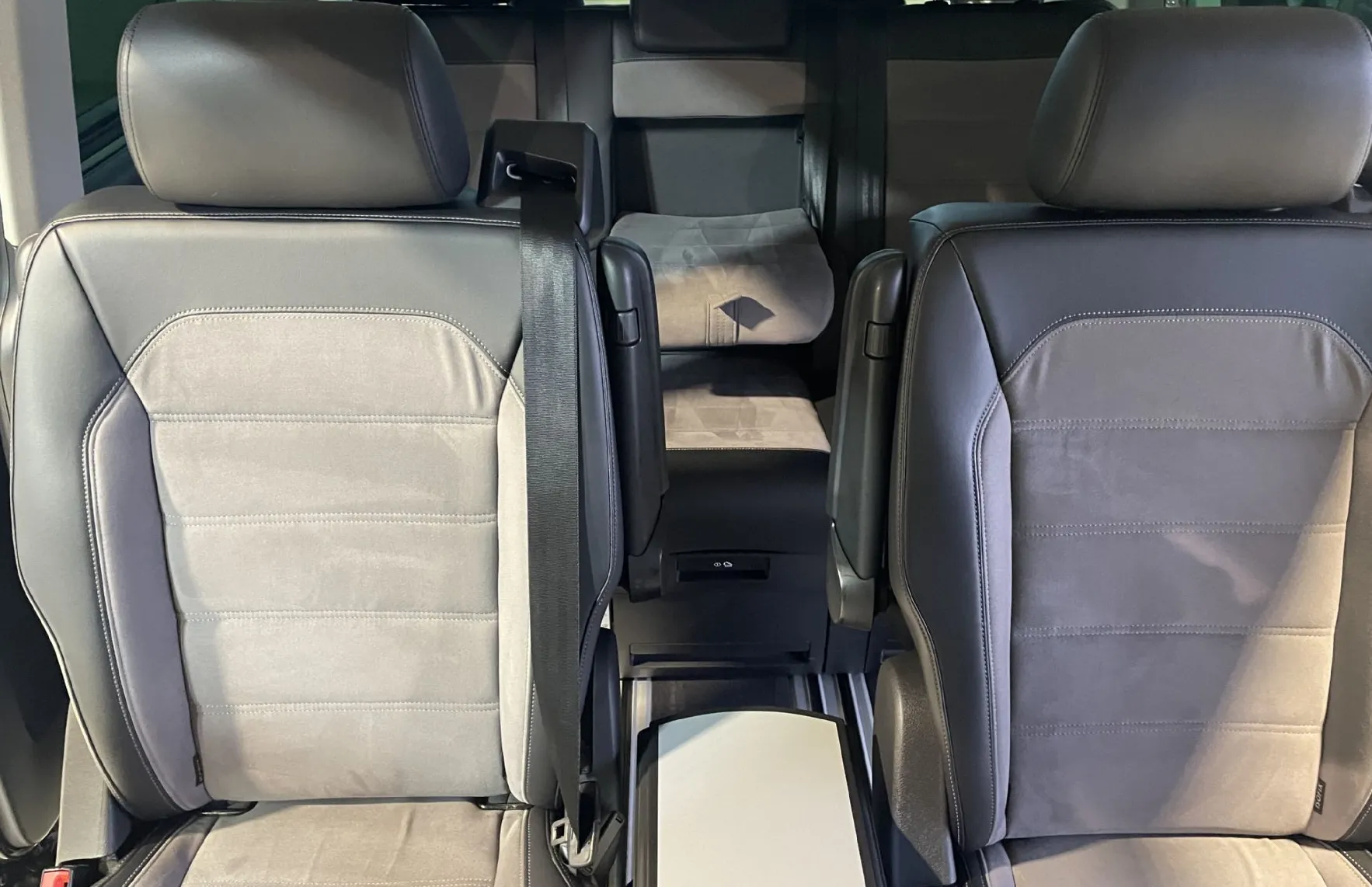 Zunanja slika - VW Multivan - SLO-LED-ALCANTARA-KMAERA-RADAR-NAVI-DVOJNA VRATA - 14