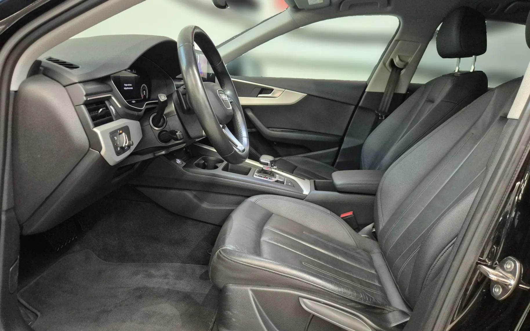 Notranja slika - Audi A4 Avant - 30 TDI S tronic - 7