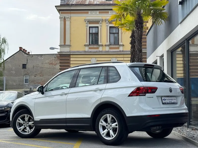 Zunanja slika - Volkswagen Tiguan - 2.0 TDI BMT ComfortlineED 115KM OPR. VELIKI SERVIS - 5