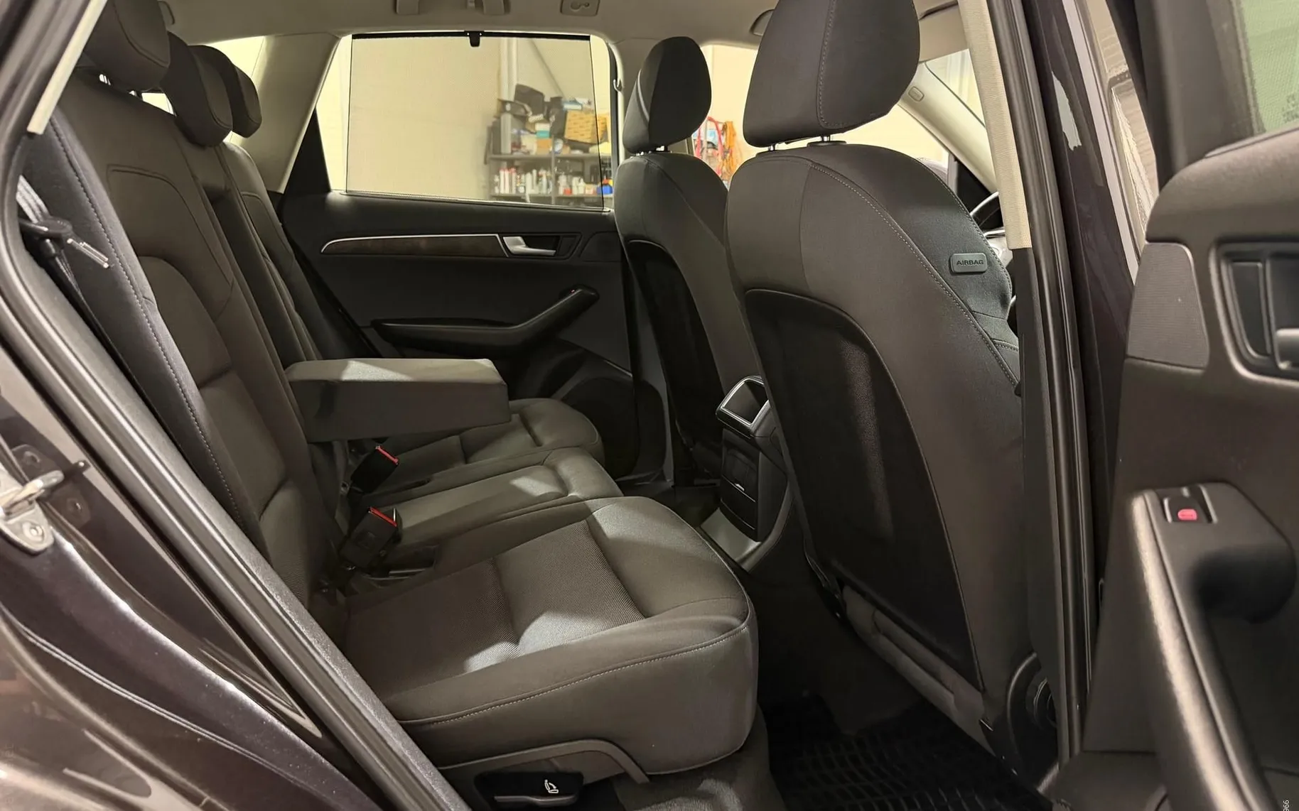 Notranja slika - Audi Q5 - 2.0 TDI-QUATTRO-S-TRONIC-BI-XENON-LED-SERVISNA KNJ - 12