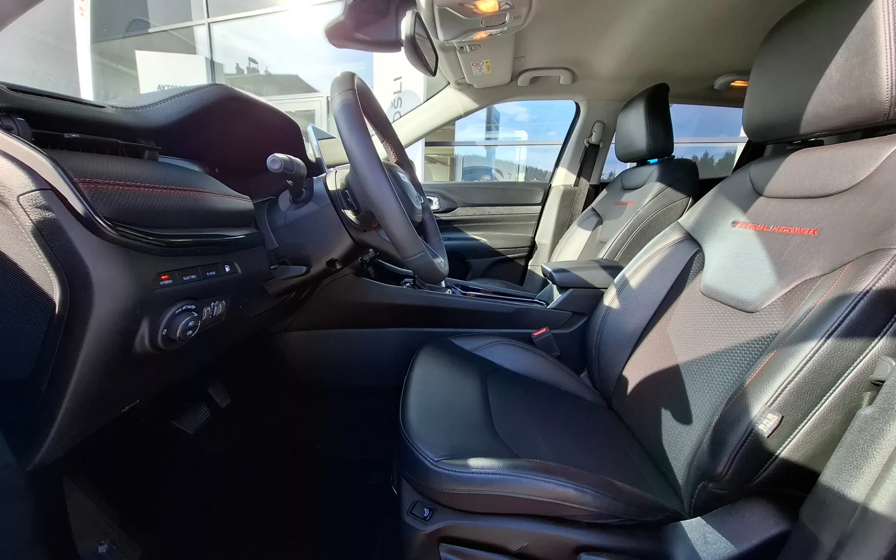 Zunanja slika - Jeep Compass - 1.3 GSE PHEV 4xe 240 Trailhawk - ODLIČNO OHRANJEN - 11