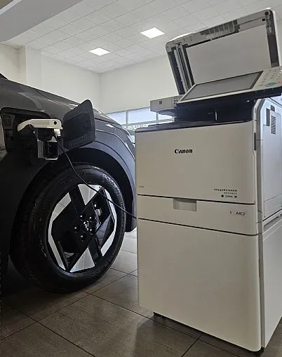 Zunanja slika - KIA EV3 - 58.3 kWh baterija. 150 kW  204 KM  Star - 8