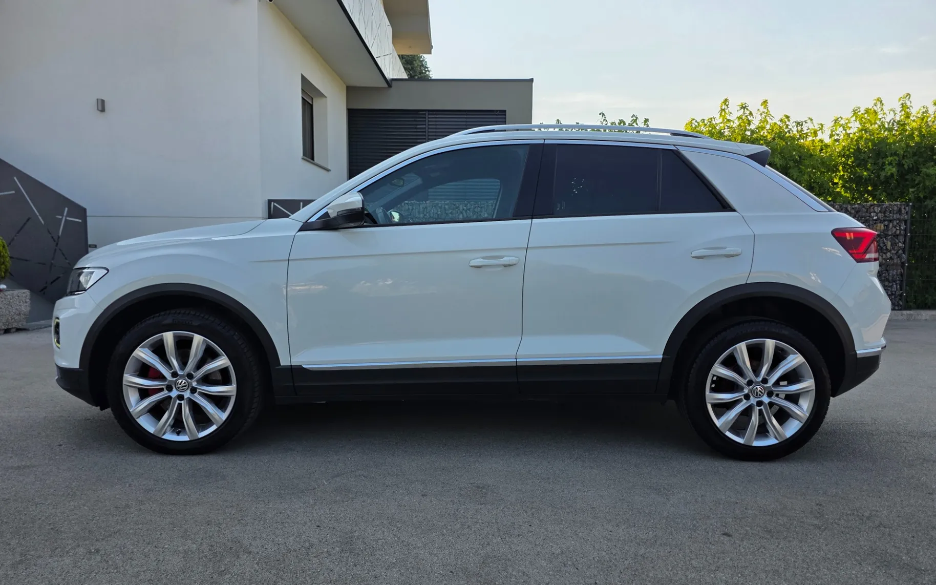 Zunanja slika - Volkswagen T-Roc - 2,0 TDI Sport - 2