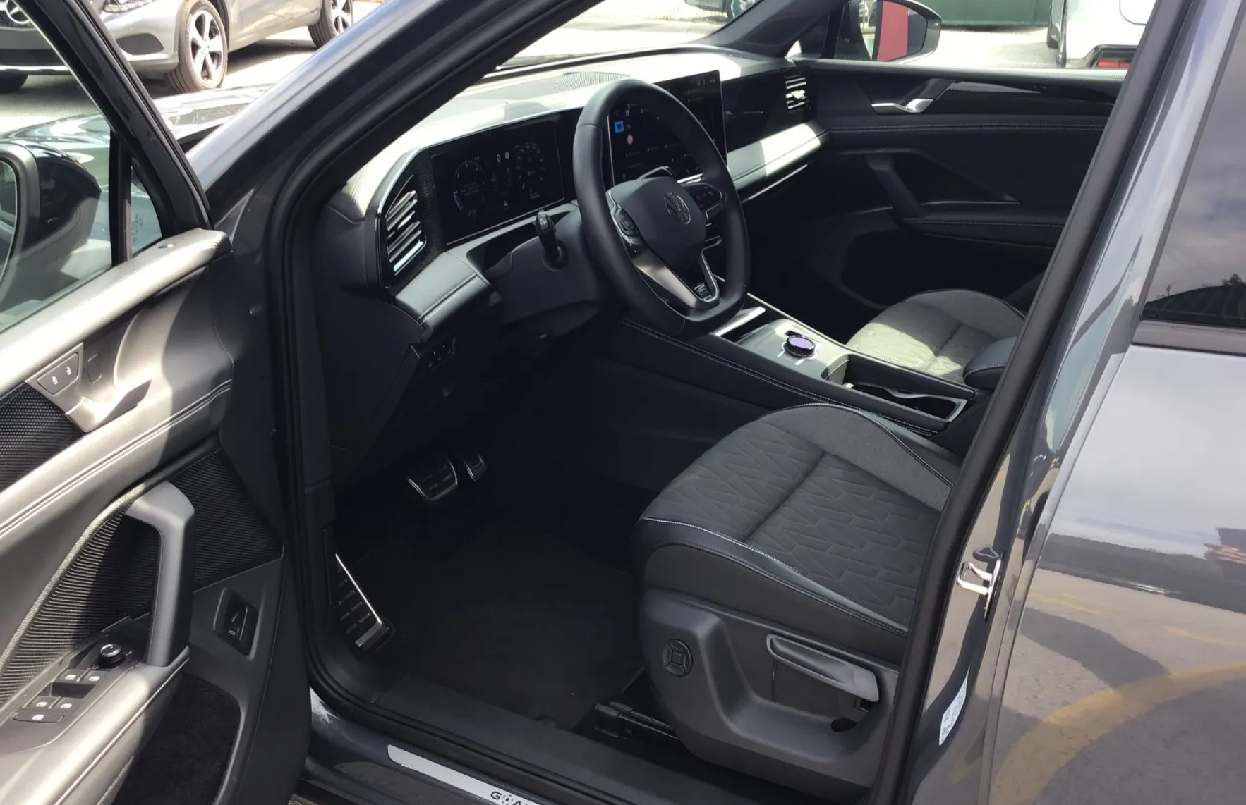 Zunanja slika - Volkswagen Tiguan - 2.0 TDI BMT Life DSG - 8