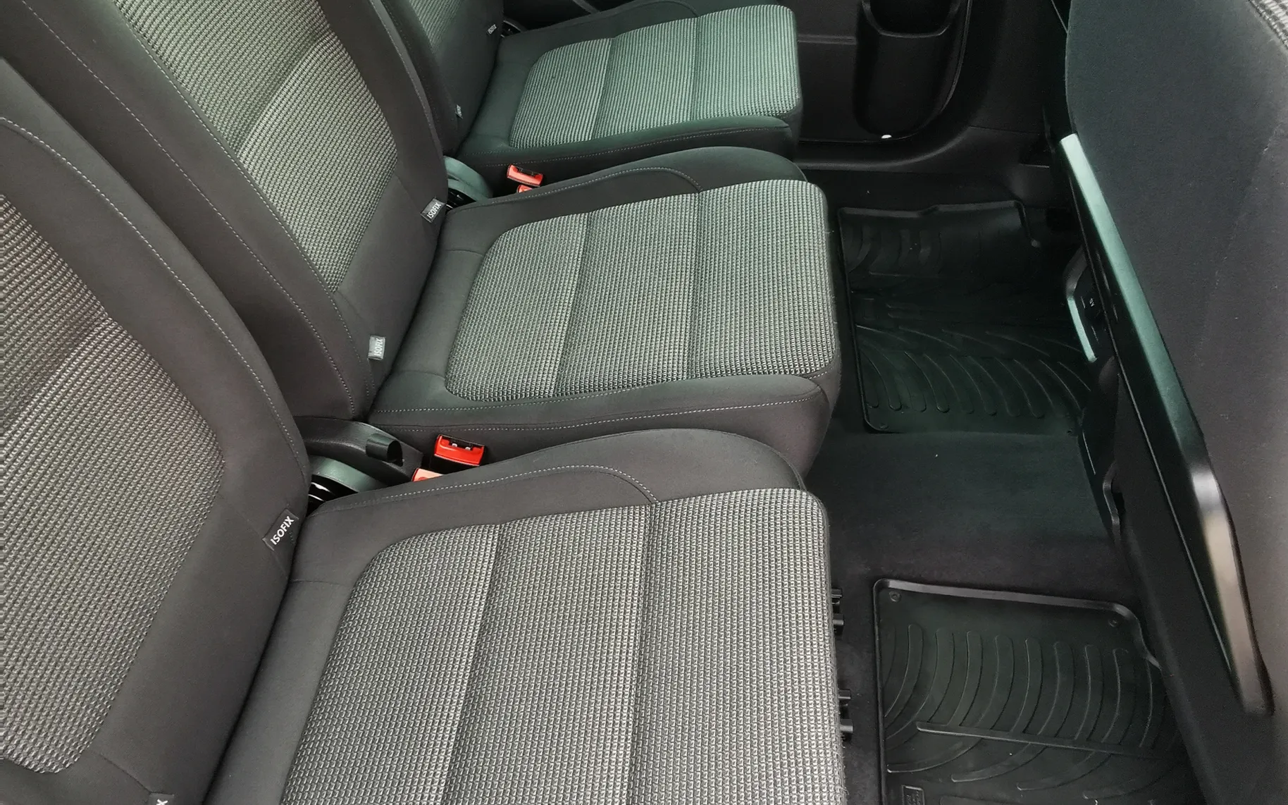 Notranja slika - Volkswagen Sharan - 2,0 TDI BlueMotion Technology Comfortline - 7
