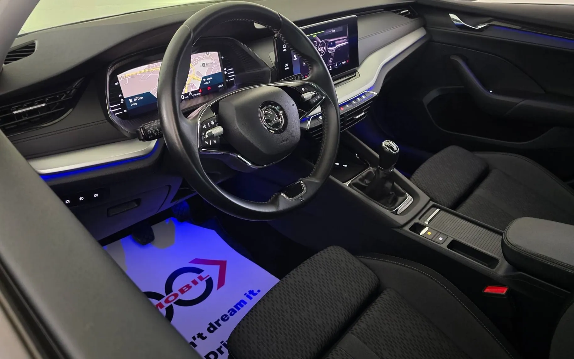 Notranja slika - Škoda Octavia - Combi 2.0 TDI Clever- LED.virtual.kamera.nav.ALU18 - 9