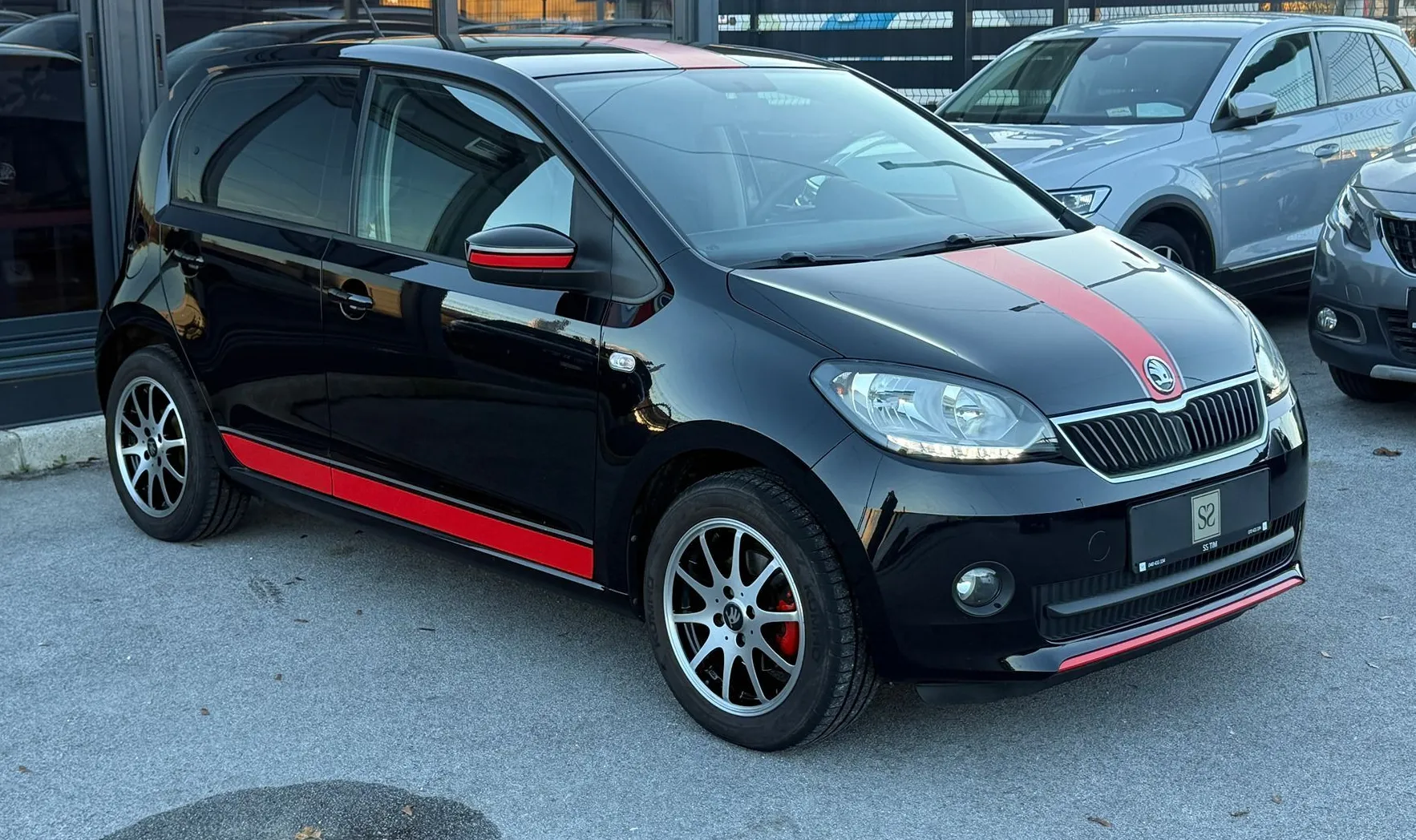 Zunanja slika - Škoda Citigo - 1.0i 5V Klima Alu platišča LED Sport BREZ POLOGA - 2