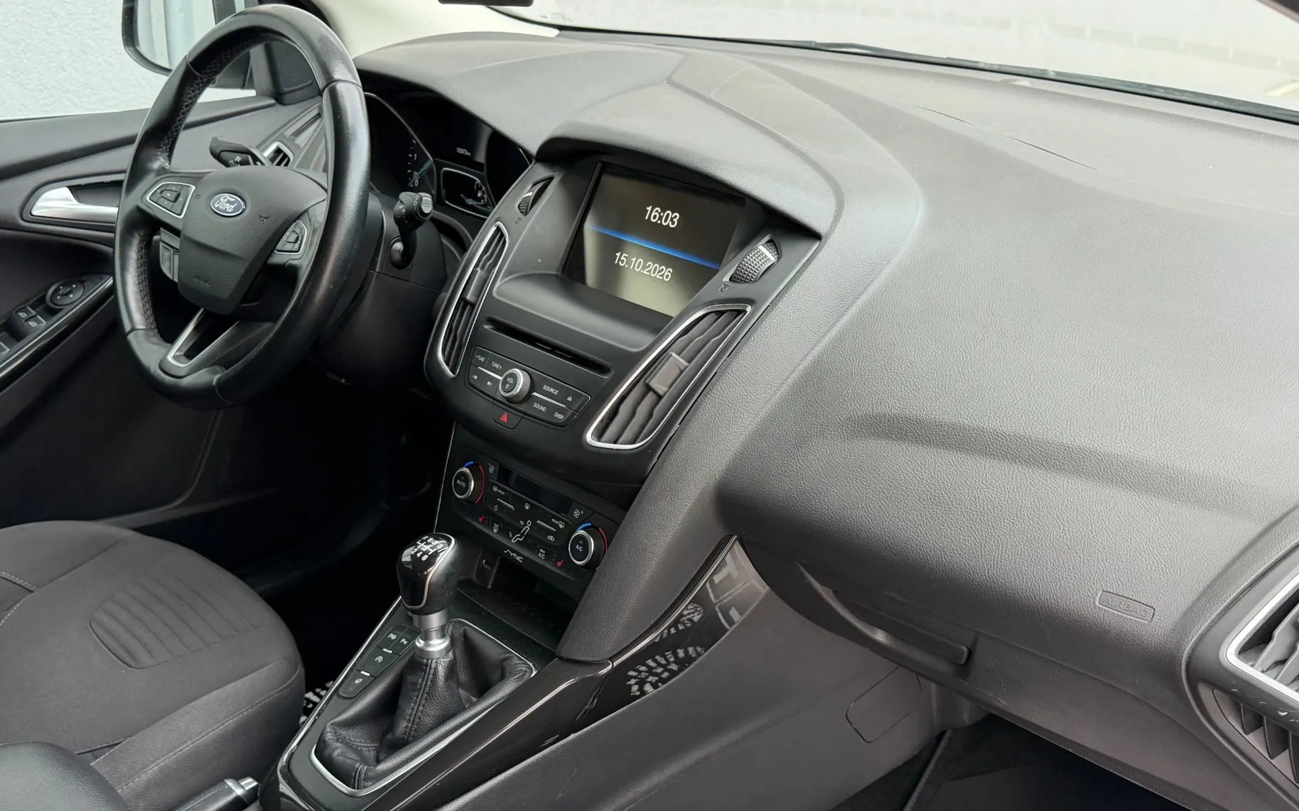 Zunanja slika - Ford Focus - 1,5 TDCi Titanium - 9