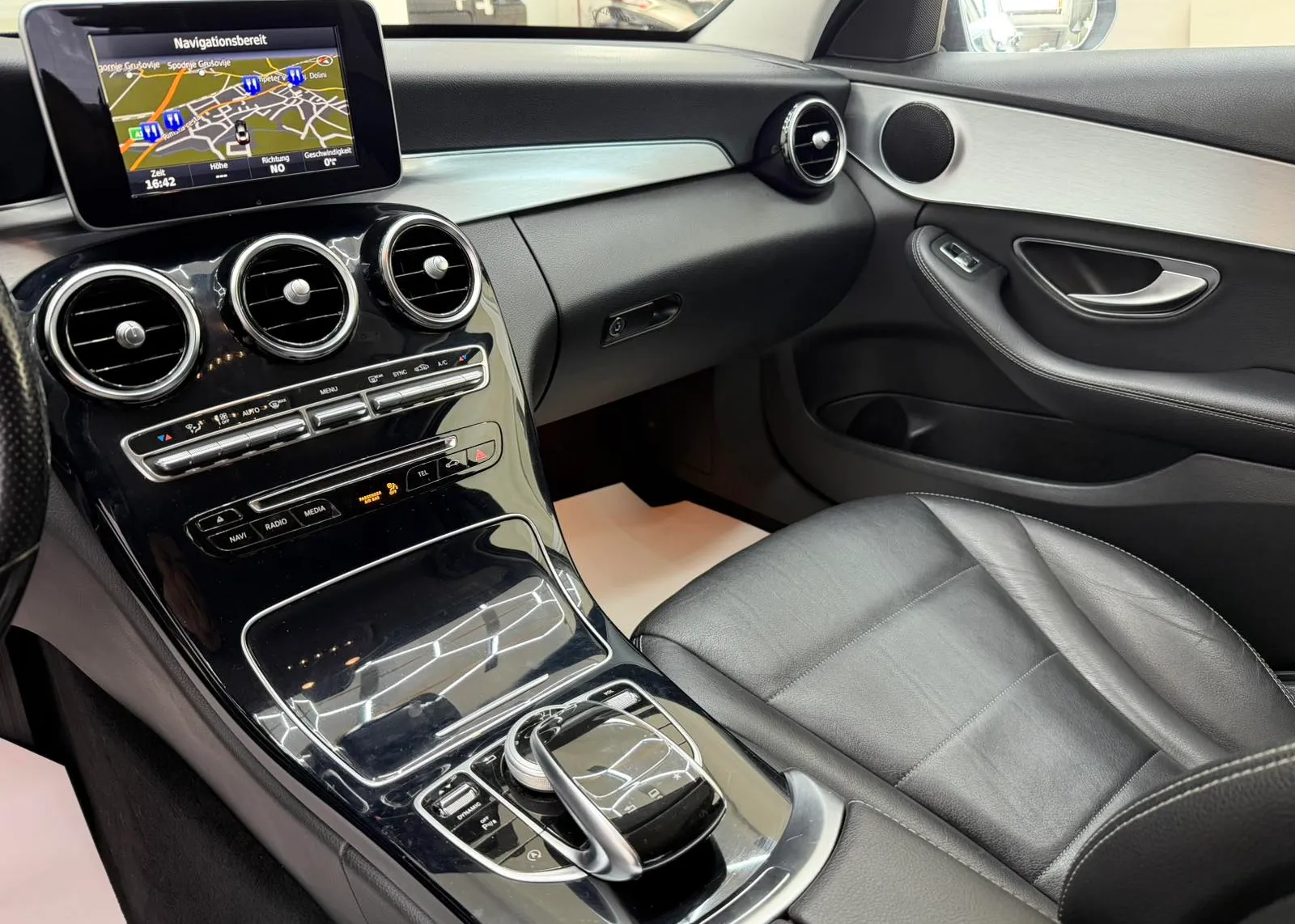 Zunanja slika - Mercedes-Benz C-Razred - CLA-Razred C 200 d Avt. - 6